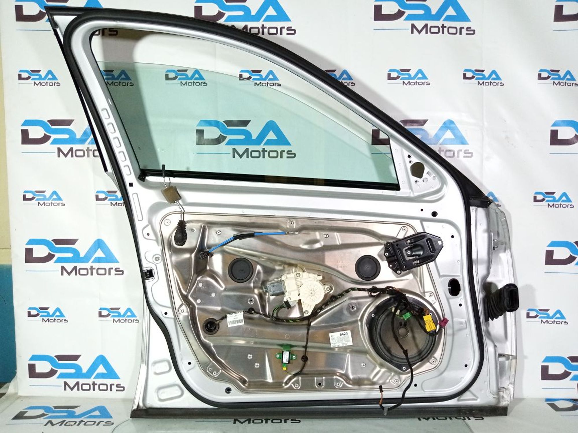 https://gcs.partsauto.market/rn-stockpro.appspot.com/thmbs/userImages/b7628e092085f1f91467af1afb6e7630/part/4ccebeca-6d78-4f7c-90dd-ee01bbe9f597_1747297664277.jpg
