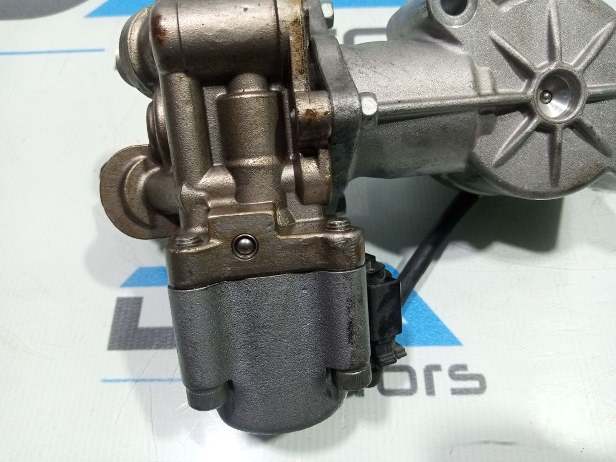 https://gcs.partsauto.market/rn-stockpro.appspot.com/thmbs/userImages/b7628e092085f1f91467af1afb6e7630/part/4d4c6b4c-4daa-4c1d-8f88-0b678e7ba7bf_1747849448873.jpg