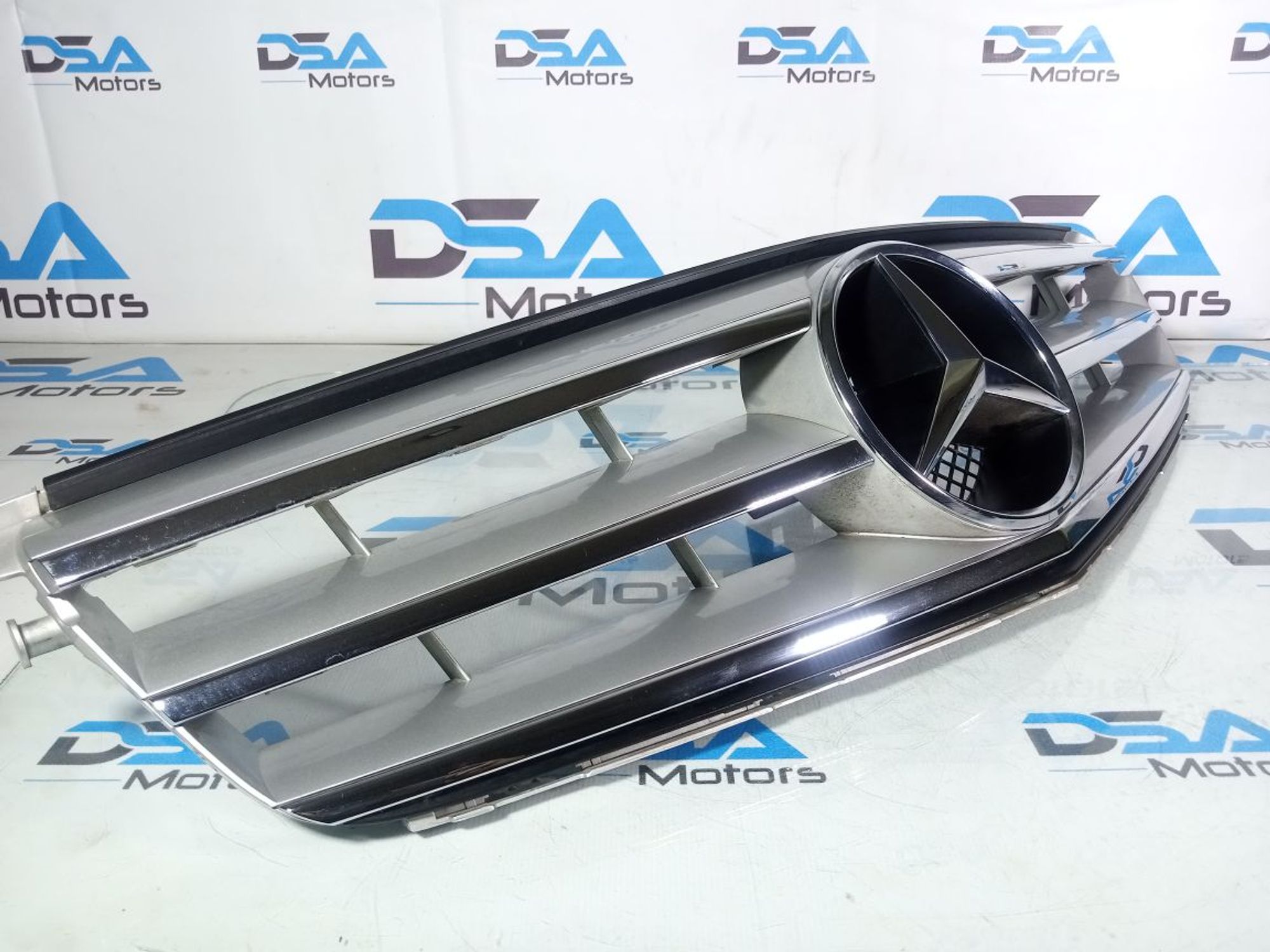 https://gcs.partsauto.market/rn-stockpro.appspot.com/thmbs/userImages/b7628e092085f1f91467af1afb6e7630/part/4dc028c2-4b4e-46dc-8086-ca104e995005_1745316624997.jpg