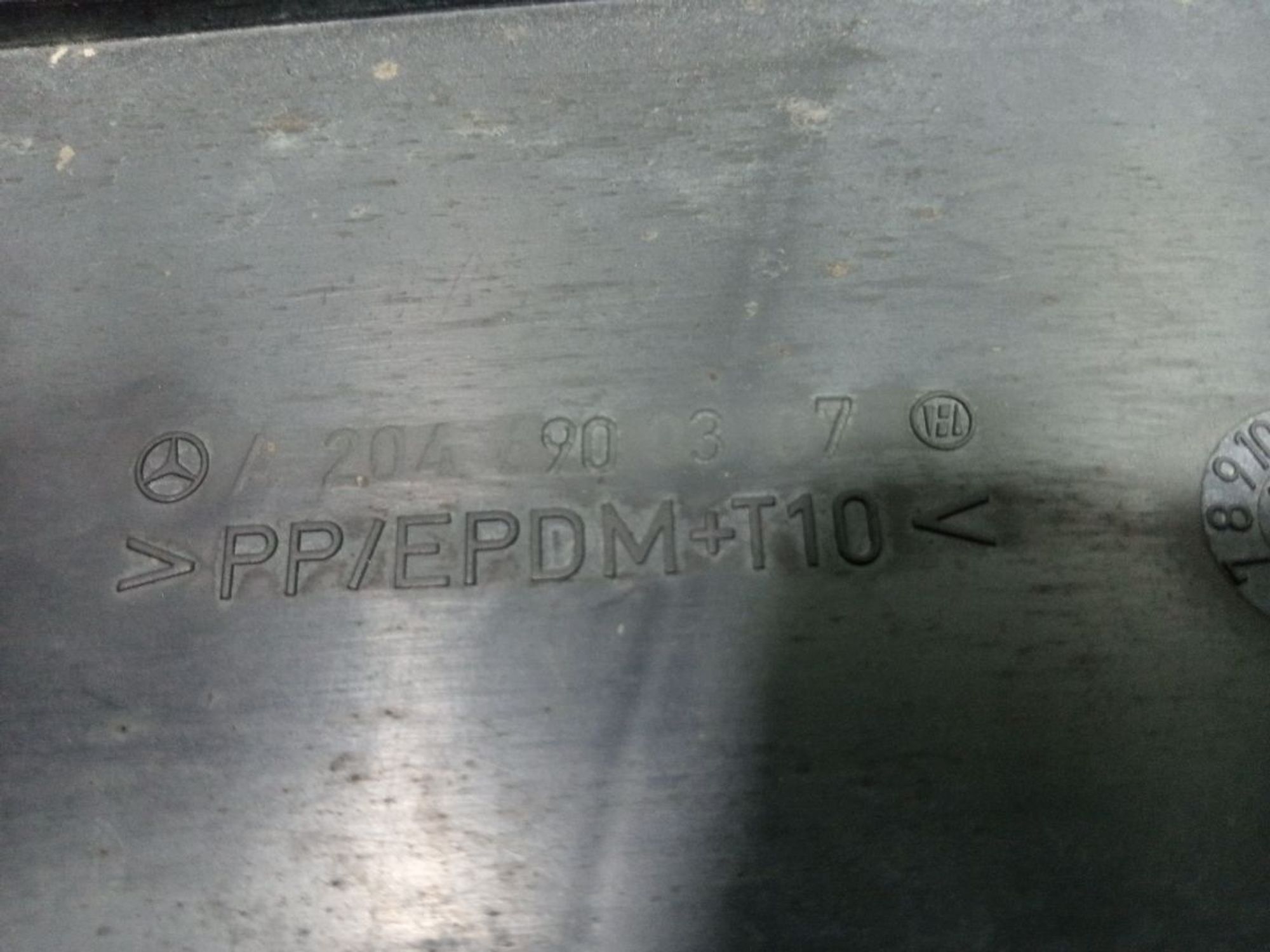 https://gcs.partsauto.market/rn-stockpro.appspot.com/thmbs/userImages/b7628e092085f1f91467af1afb6e7630/part/4dcd8eab-b83e-48ae-a767-cfb5aaeca223_1747897097290.jpg