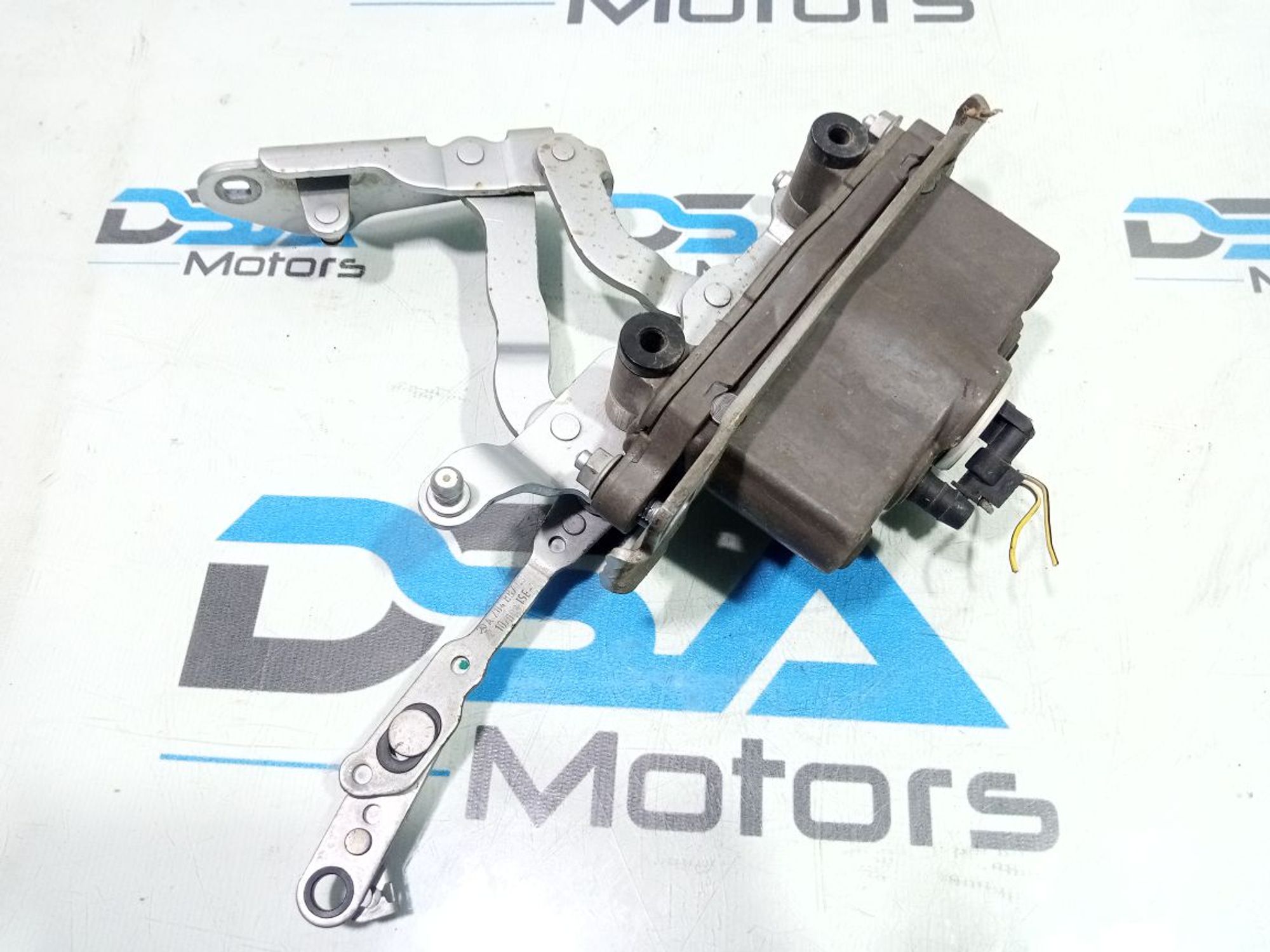 https://gcs.partsauto.market/rn-stockpro.appspot.com/thmbs/userImages/b7628e092085f1f91467af1afb6e7630/part/4e8cc3ab-e0d9-4412-acb1-3056be734480_1748891175567.jpg