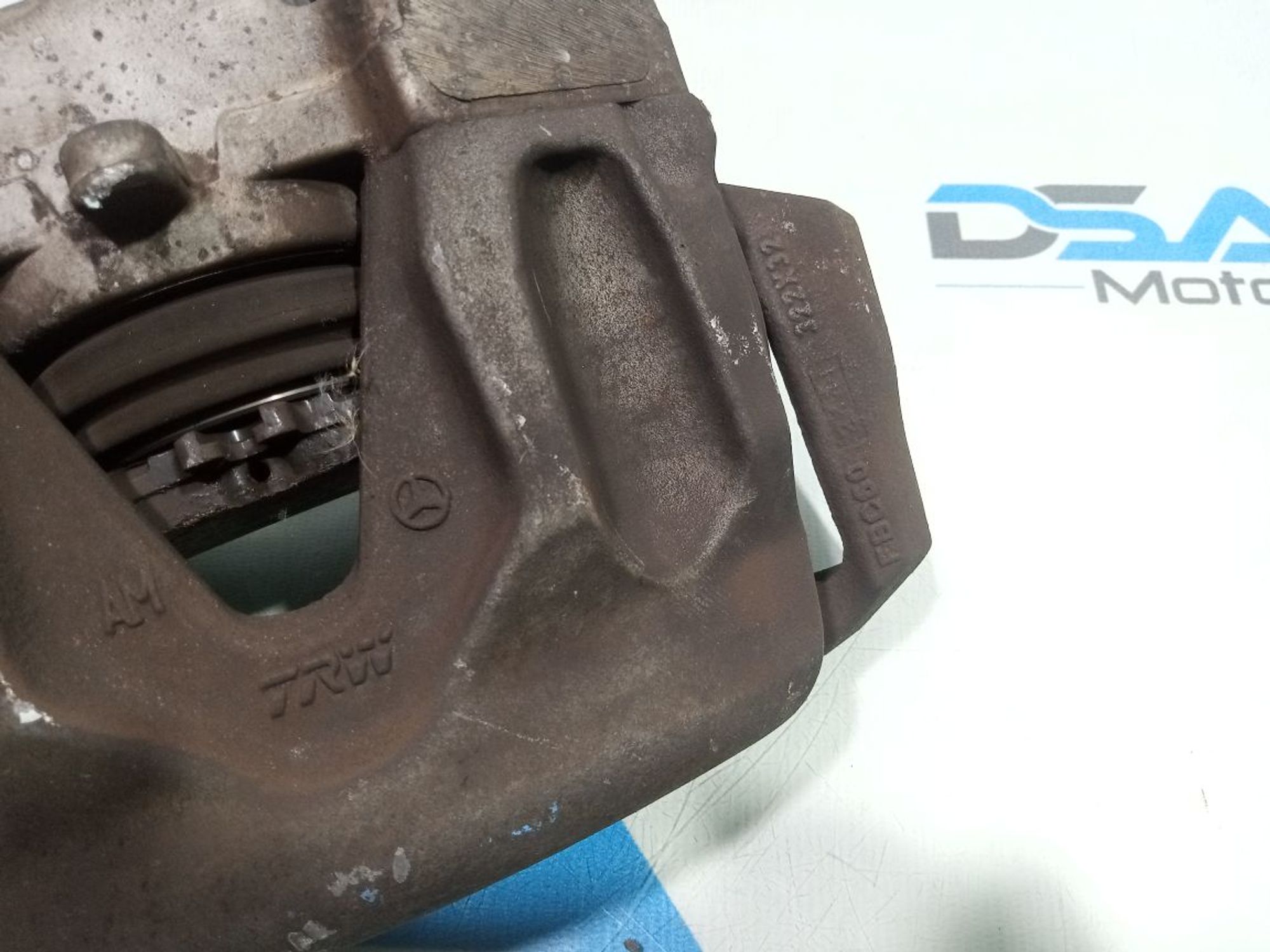 https://gcs.partsauto.market/rn-stockpro.appspot.com/thmbs/userImages/b7628e092085f1f91467af1afb6e7630/part/4f9d1355-6cee-4c64-9e7a-866792e1f843_1748283270600.jpg