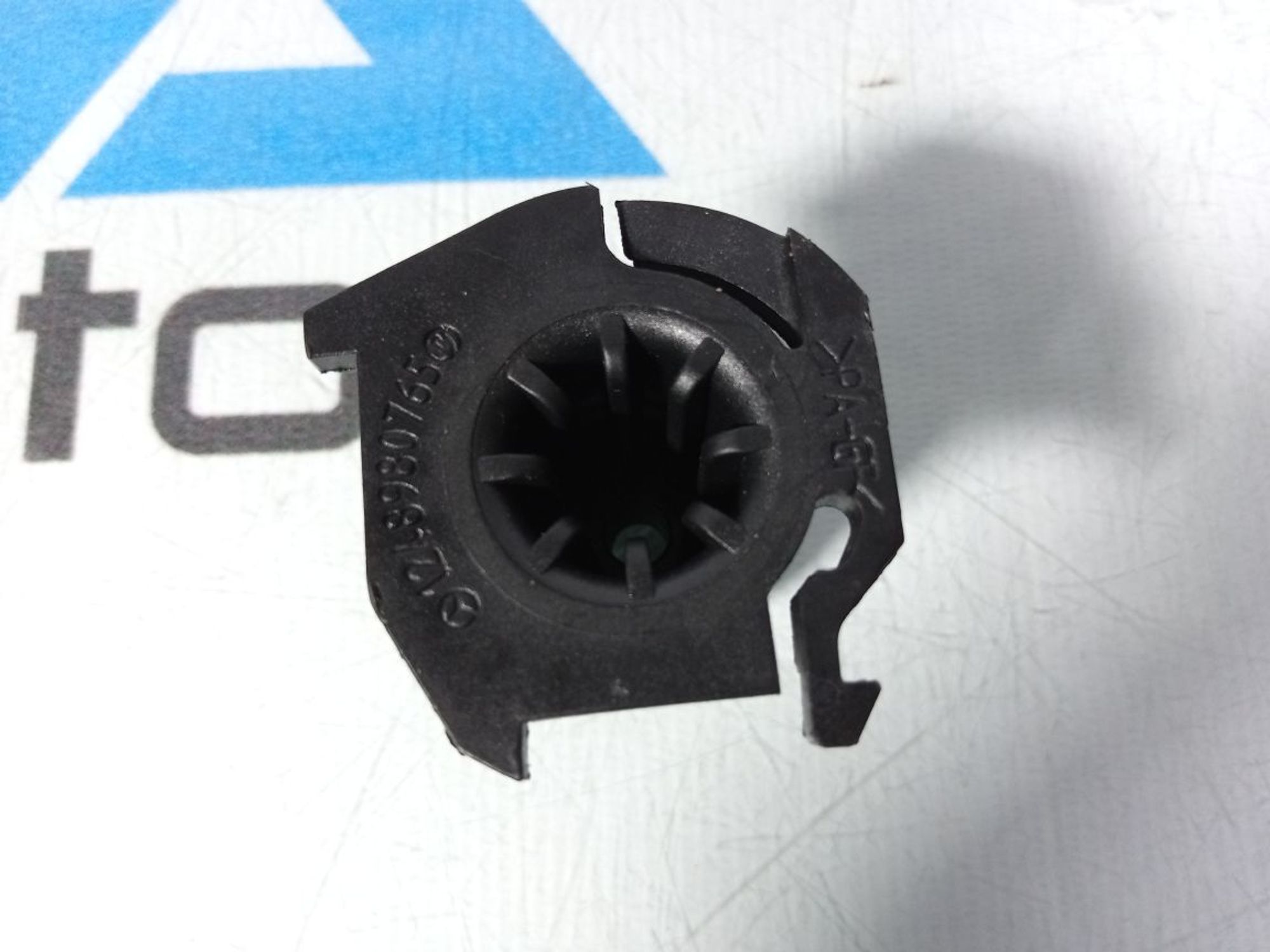 https://gcs.partsauto.market/rn-stockpro.appspot.com/thmbs/userImages/b7628e092085f1f91467af1afb6e7630/part/51d3ffc8-cd78-48ea-b9cd-156fdc202690_1745843593384.jpg