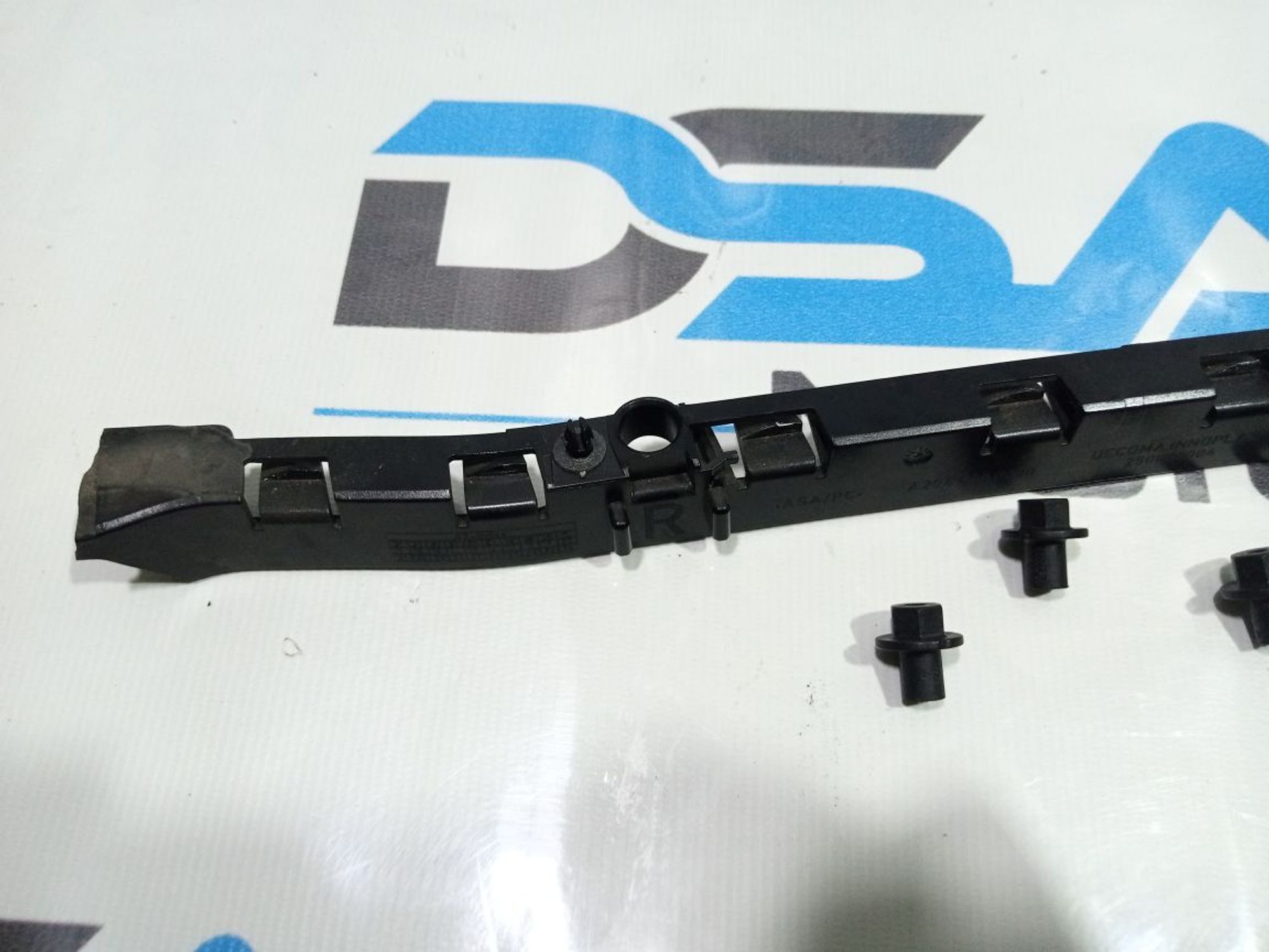 https://gcs.partsauto.market/rn-stockpro.appspot.com/thmbs/userImages/b7628e092085f1f91467af1afb6e7630/part/521779da-90f0-4ef8-a2e3-a3f7f8aeab75_1750098000006.jpg