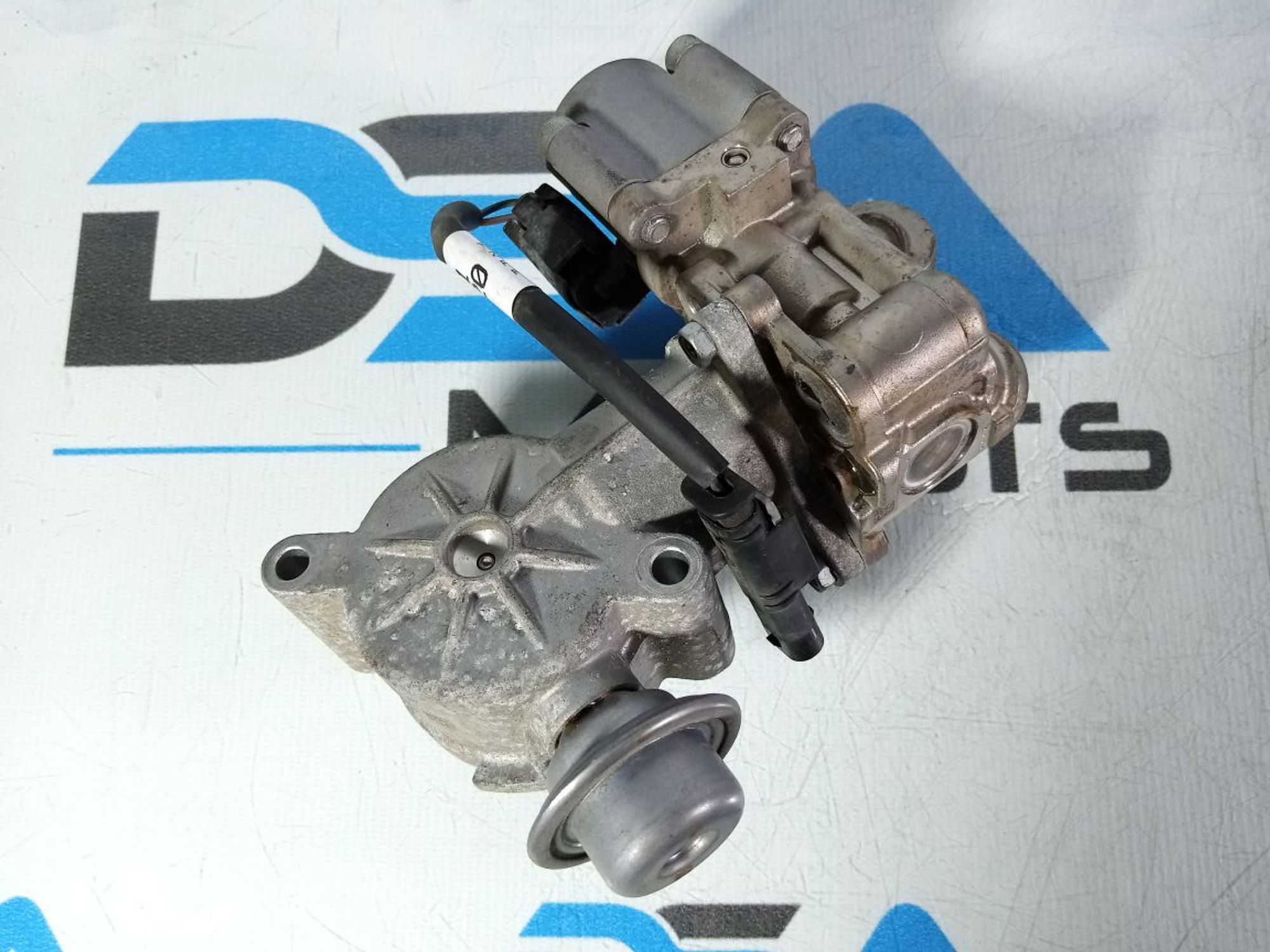 https://gcs.partsauto.market/rn-stockpro.appspot.com/thmbs/userImages/b7628e092085f1f91467af1afb6e7630/part/52c9b702-0614-4bc4-8a54-82c156cce614_1747121989554.jpg