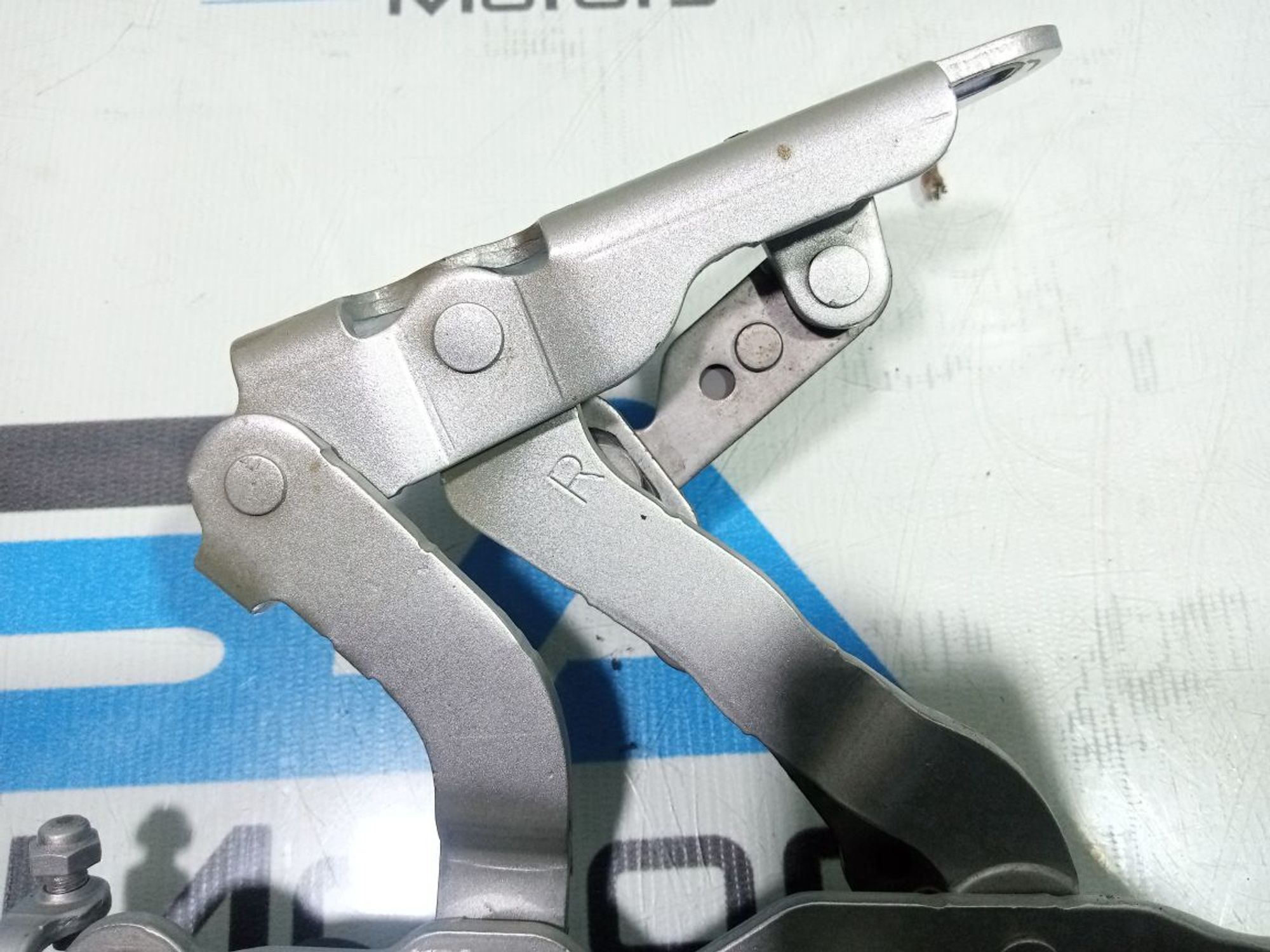 https://gcs.partsauto.market/rn-stockpro.appspot.com/thmbs/userImages/b7628e092085f1f91467af1afb6e7630/part/5307058f-e6bb-45dc-88c2-67651ea11394_1747849005670.jpg