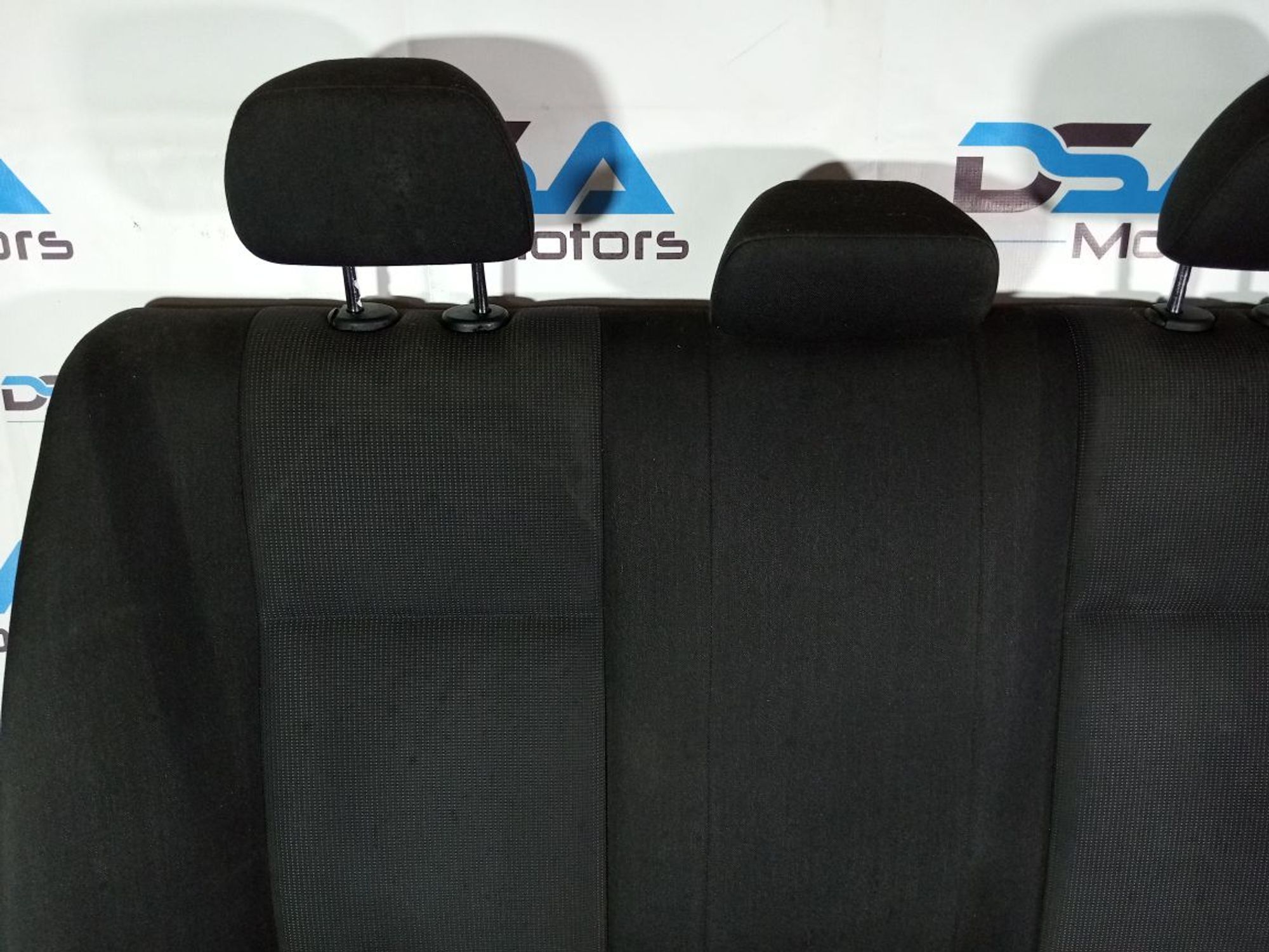 https://gcs.partsauto.market/rn-stockpro.appspot.com/thmbs/userImages/b7628e092085f1f91467af1afb6e7630/part/557dca72-6732-462f-a407-de34d5e8c993_1746958626975.jpg