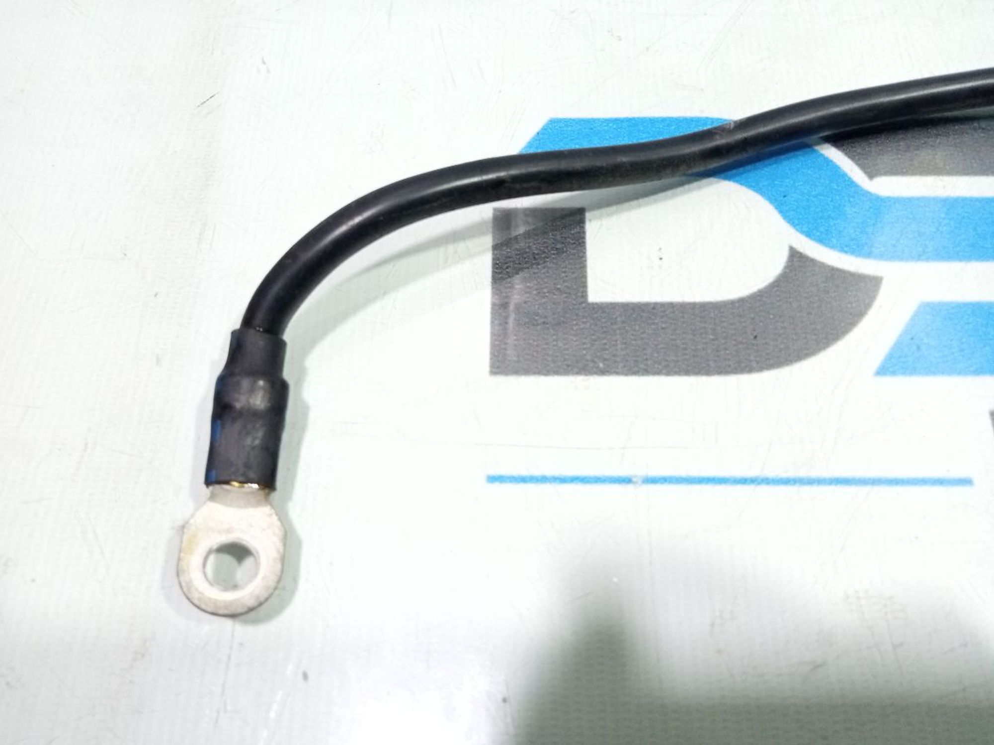 https://gcs.partsauto.market/rn-stockpro.appspot.com/thmbs/userImages/b7628e092085f1f91467af1afb6e7630/part/55930394-9483-40ae-b156-e02c6913ec83_1748878918318.jpg