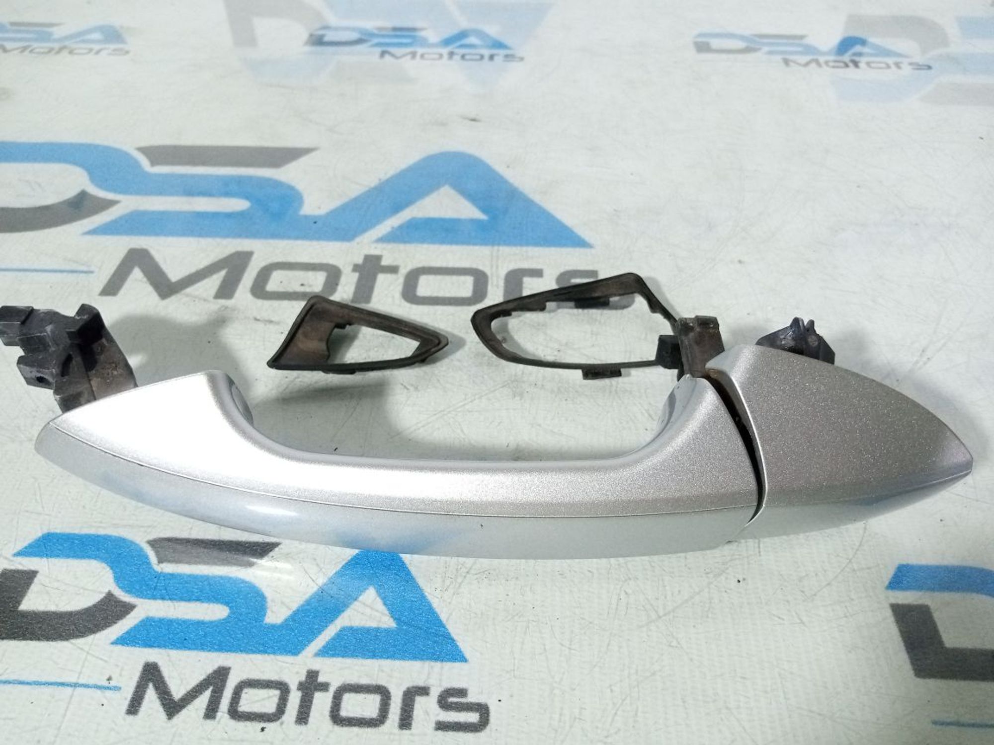 https://gcs.partsauto.market/rn-stockpro.appspot.com/thmbs/userImages/b7628e092085f1f91467af1afb6e7630/part/583cfb76-ecd2-4823-aaf3-7e607cdc29d7_1747339121082.jpg