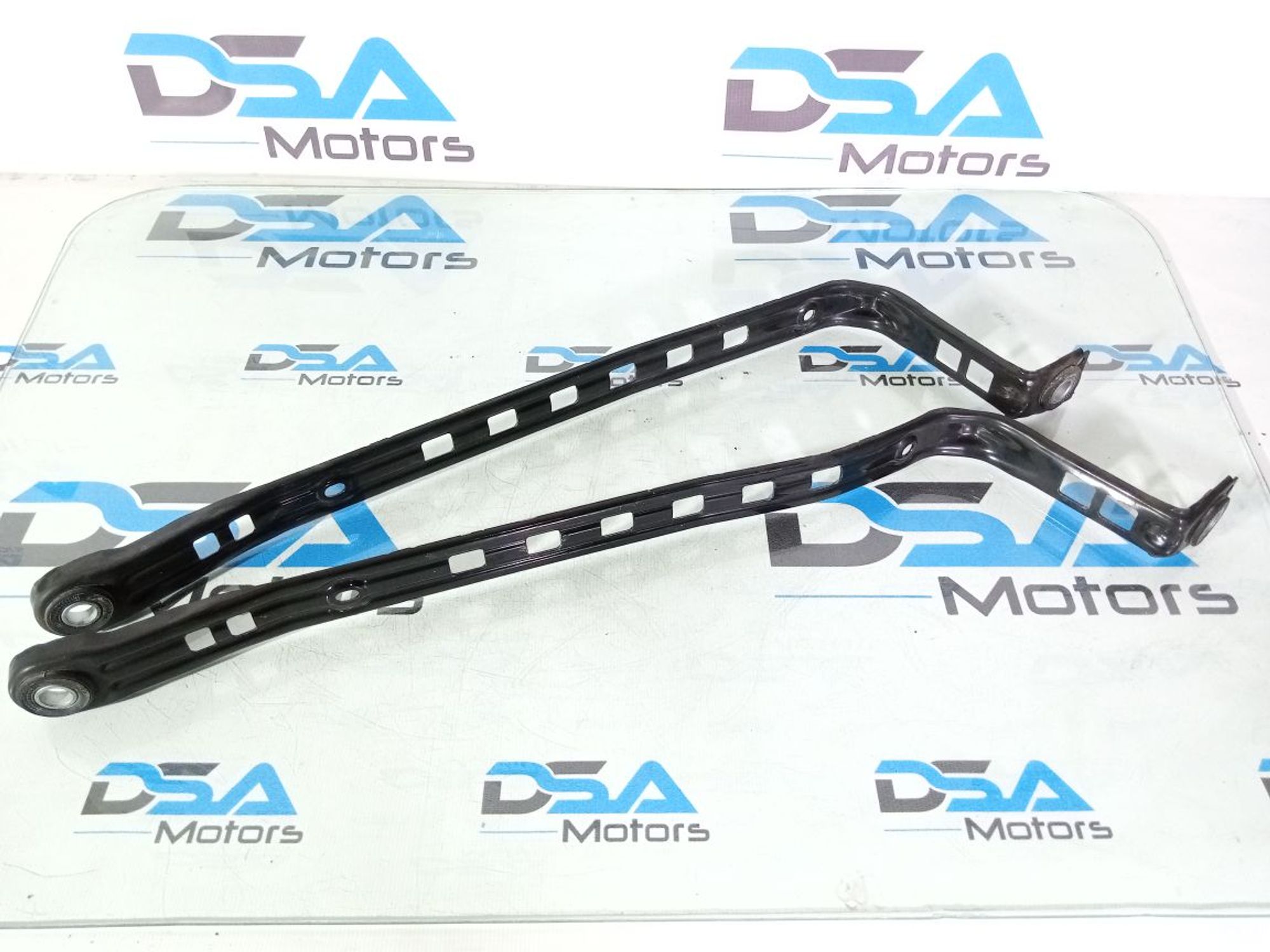 https://gcs.partsauto.market/rn-stockpro.appspot.com/thmbs/userImages/b7628e092085f1f91467af1afb6e7630/part/591a4c30-5326-4123-9ebc-fd16bf80b422_1747213058448.jpg