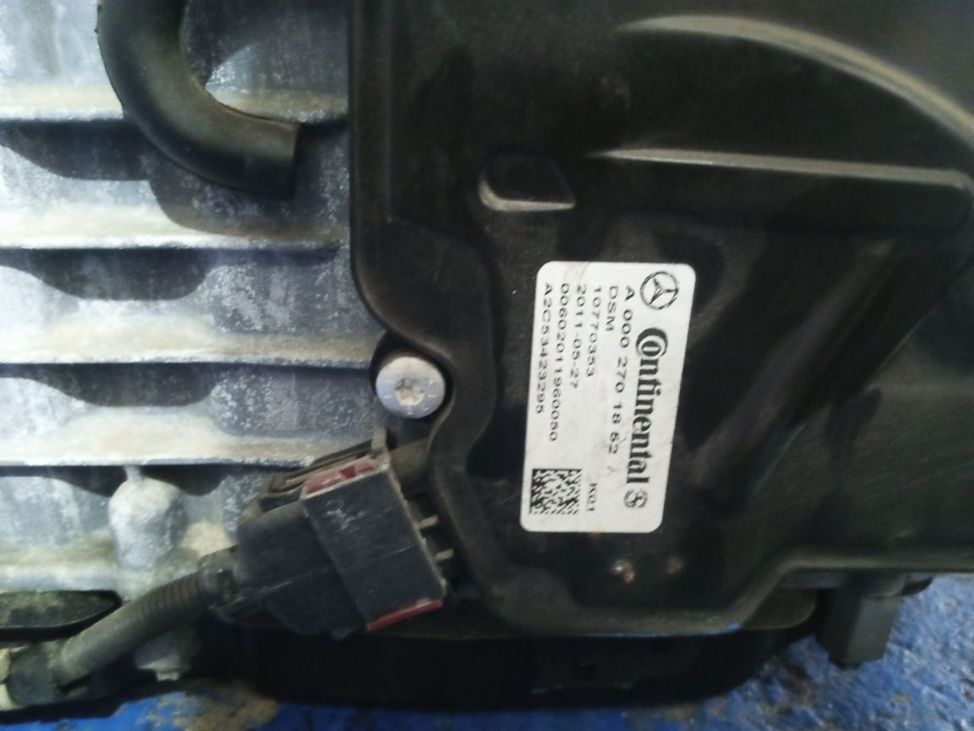 https://gcs.partsauto.market/rn-stockpro.appspot.com/thmbs/userImages/b7628e092085f1f91467af1afb6e7630/part/59722105-2c8a-4955-a292-888a471139b3_1749018942836.jpg