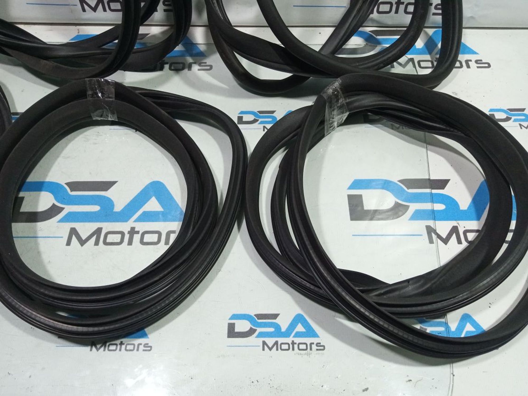https://gcs.partsauto.market/rn-stockpro.appspot.com/thmbs/userImages/b7628e092085f1f91467af1afb6e7630/part/5ae4622f-22a4-47db-b829-70175418be91_1748410730831.jpg