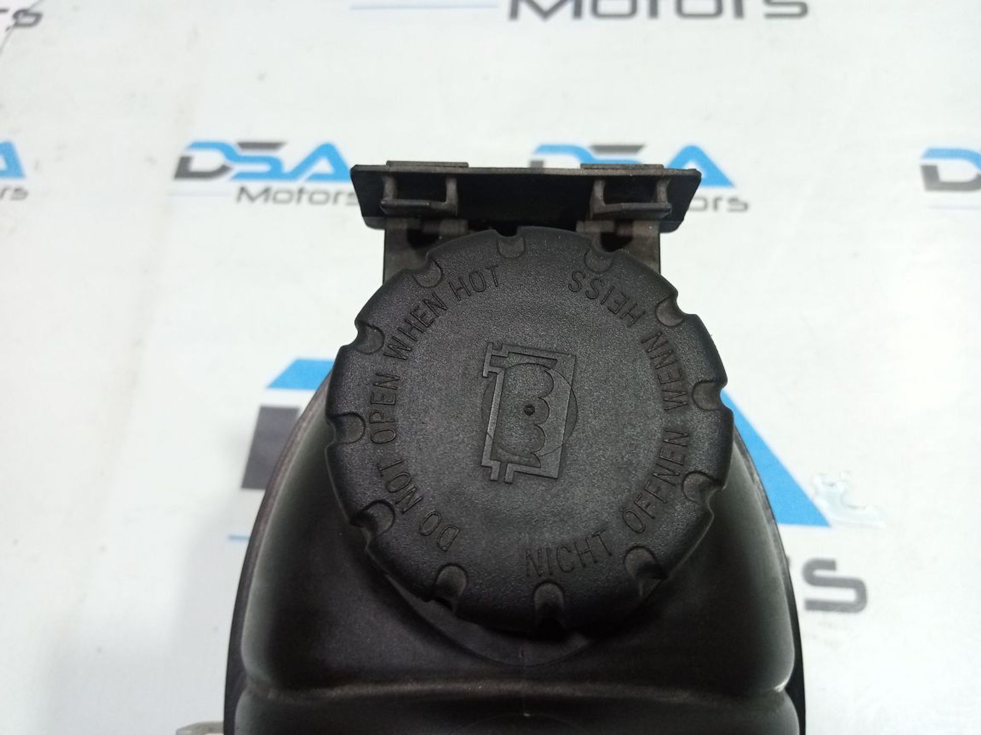 https://gcs.partsauto.market/rn-stockpro.appspot.com/thmbs/userImages/b7628e092085f1f91467af1afb6e7630/part/5d01fc85-98f8-44c0-8136-e4b2d885eb16_1748862888957.jpg