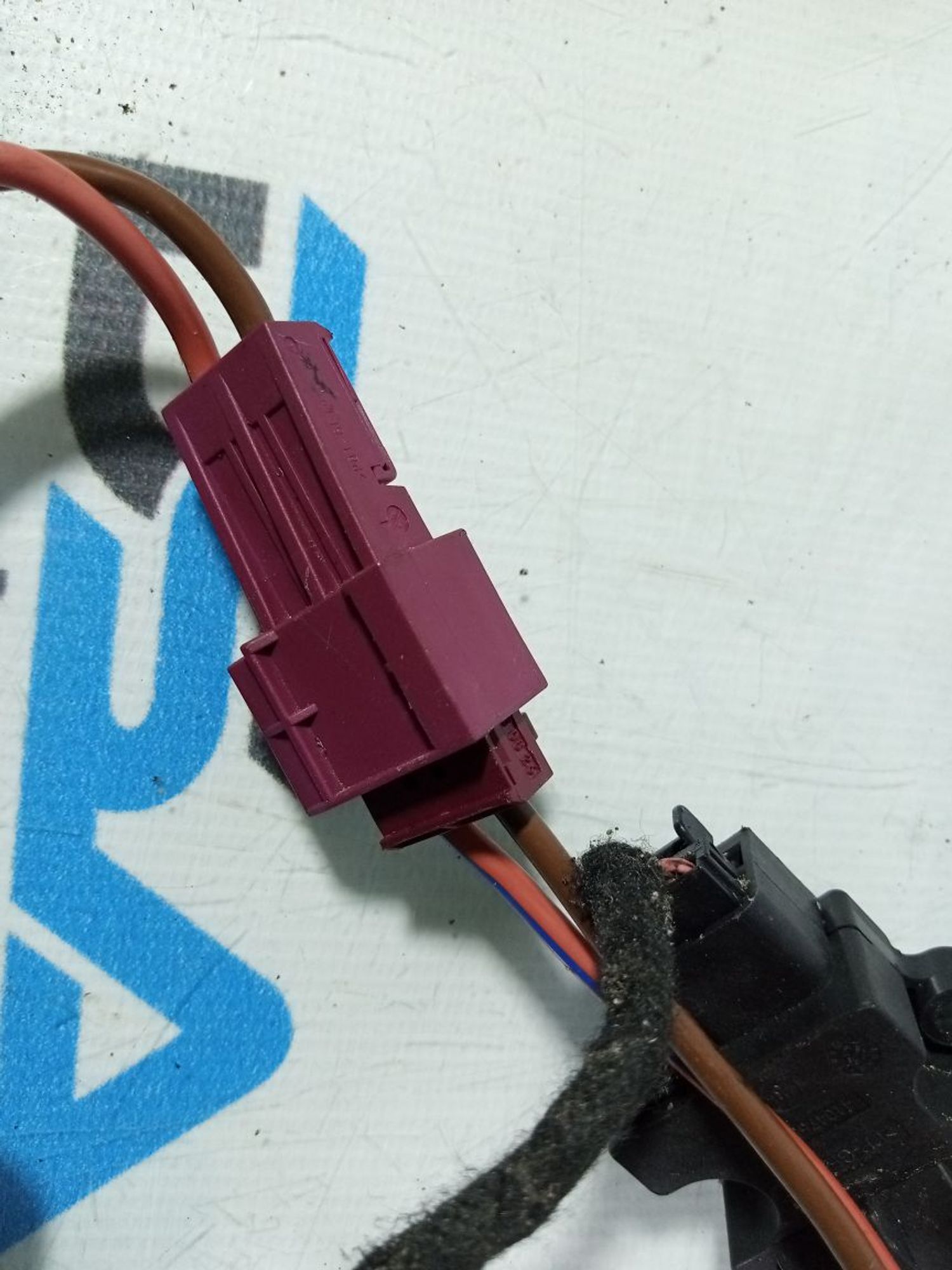 https://gcs.partsauto.market/rn-stockpro.appspot.com/thmbs/userImages/b7628e092085f1f91467af1afb6e7630/part/5d5c852e-2705-4a7a-8b3e-1b9e93292166_1743172829402.jpg