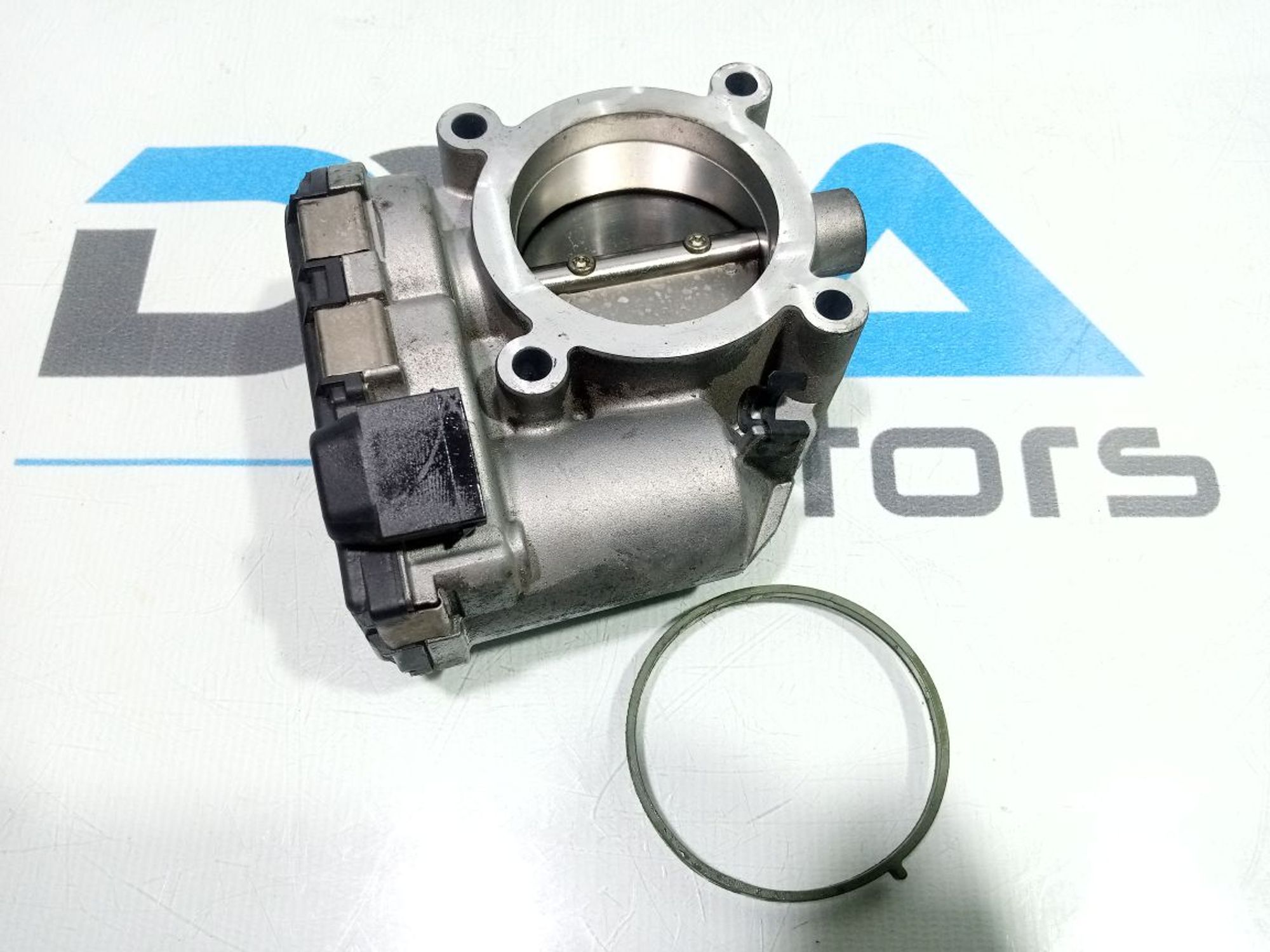 https://gcs.partsauto.market/rn-stockpro.appspot.com/thmbs/userImages/b7628e092085f1f91467af1afb6e7630/part/5e604373-72b6-40d0-ae52-b41a3a63862a_1748281777437.jpg