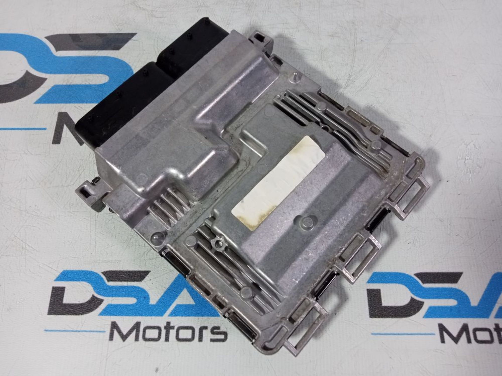 https://gcs.partsauto.market/rn-stockpro.appspot.com/thmbs/userImages/b7628e092085f1f91467af1afb6e7630/part/5f77f0f6-44f7-4f41-8d8c-a9429581b587_1747629668531.jpg