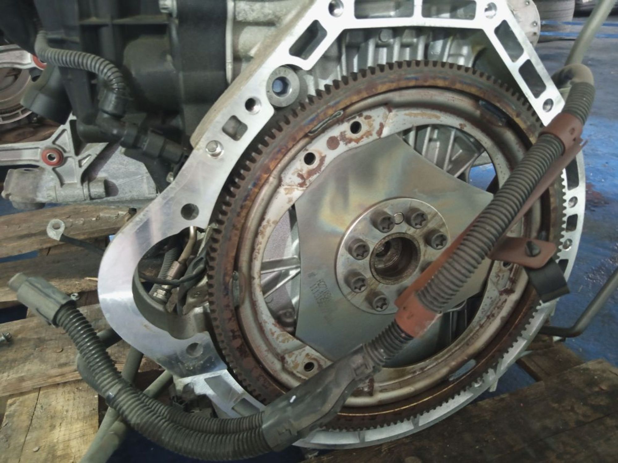 https://gcs.partsauto.market/rn-stockpro.appspot.com/thmbs/userImages/b7628e092085f1f91467af1afb6e7630/part/6045062d-a196-4b87-85b1-e0ab6e04a73d_1749018902496.jpg