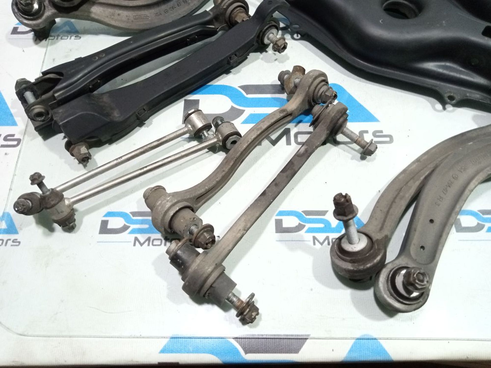 https://gcs.partsauto.market/rn-stockpro.appspot.com/thmbs/userImages/b7628e092085f1f91467af1afb6e7630/part/617ae8ed-9593-4bdb-87c6-c3848f2d53d9_1748614910558.jpg