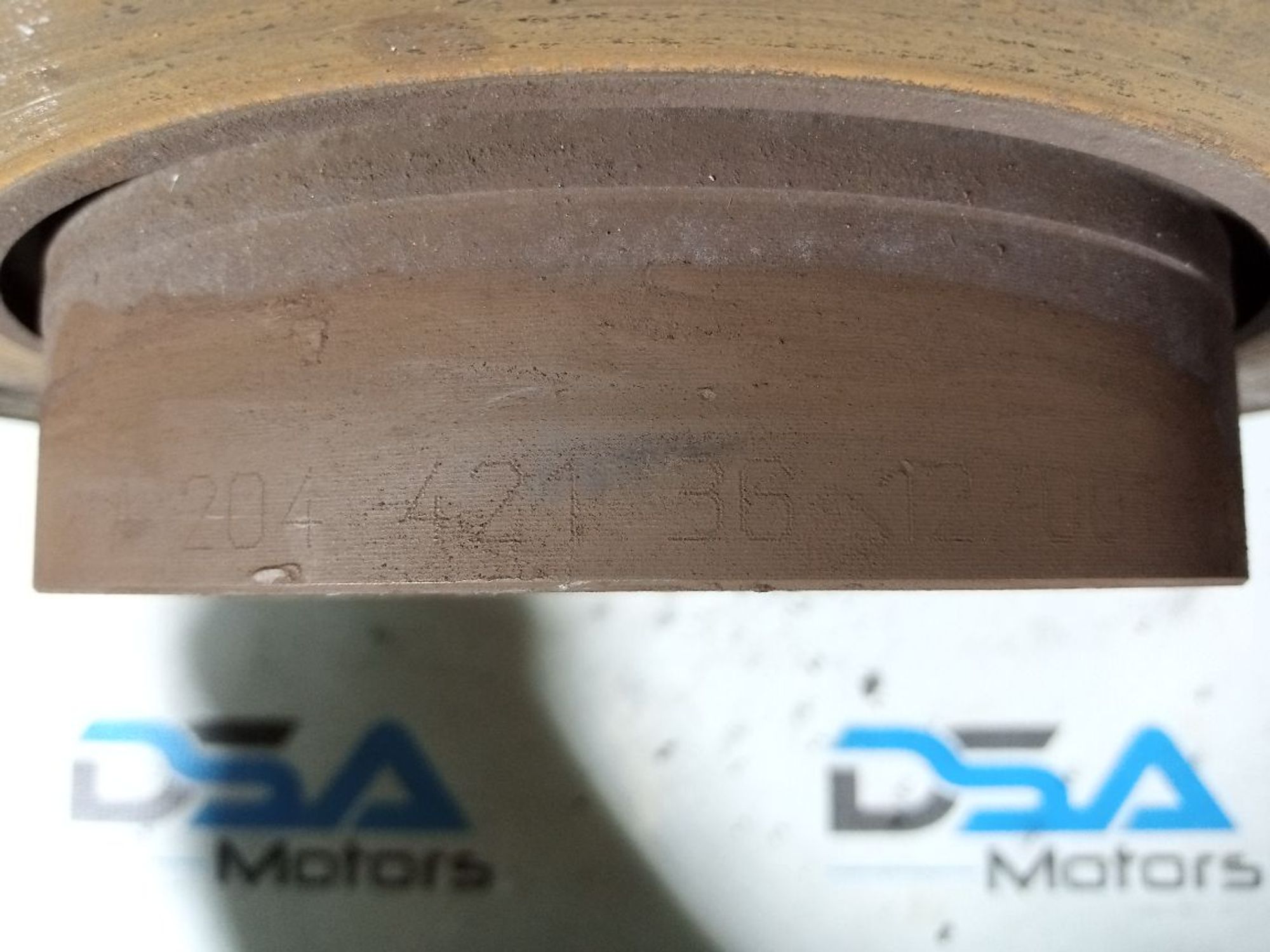 https://gcs.partsauto.market/rn-stockpro.appspot.com/thmbs/userImages/b7628e092085f1f91467af1afb6e7630/part/61956145-0716-4ffe-af5f-ce61248a39de_1747628413657.jpg