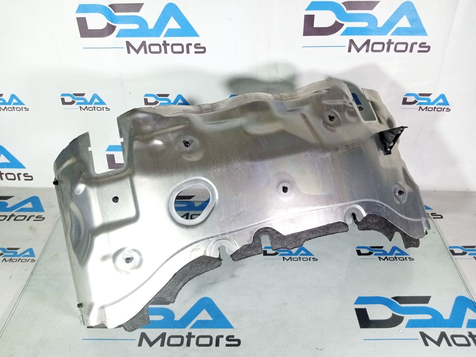 https://gcs.partsauto.market/rn-stockpro.appspot.com/thmbs/userImages/b7628e092085f1f91467af1afb6e7630/part/62c646f2-6fa1-4825-a7dc-389430b87946_1746960208956.jpg