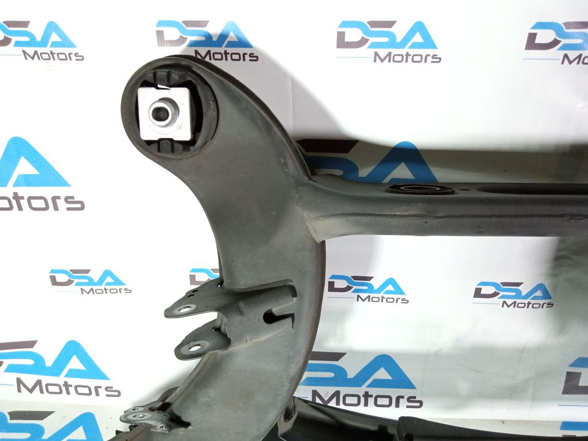 https://gcs.partsauto.market/rn-stockpro.appspot.com/thmbs/userImages/b7628e092085f1f91467af1afb6e7630/part/630ad212-8ad0-4c9c-a39b-310dc04e16a1_1747121833107.jpg