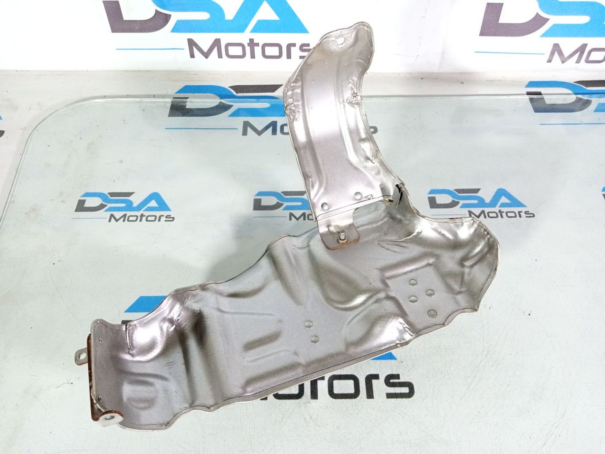 https://gcs.partsauto.market/rn-stockpro.appspot.com/thmbs/userImages/b7628e092085f1f91467af1afb6e7630/part/63f7d1e9-e2f2-4093-87f2-d19d50715262_1746958870727.jpg