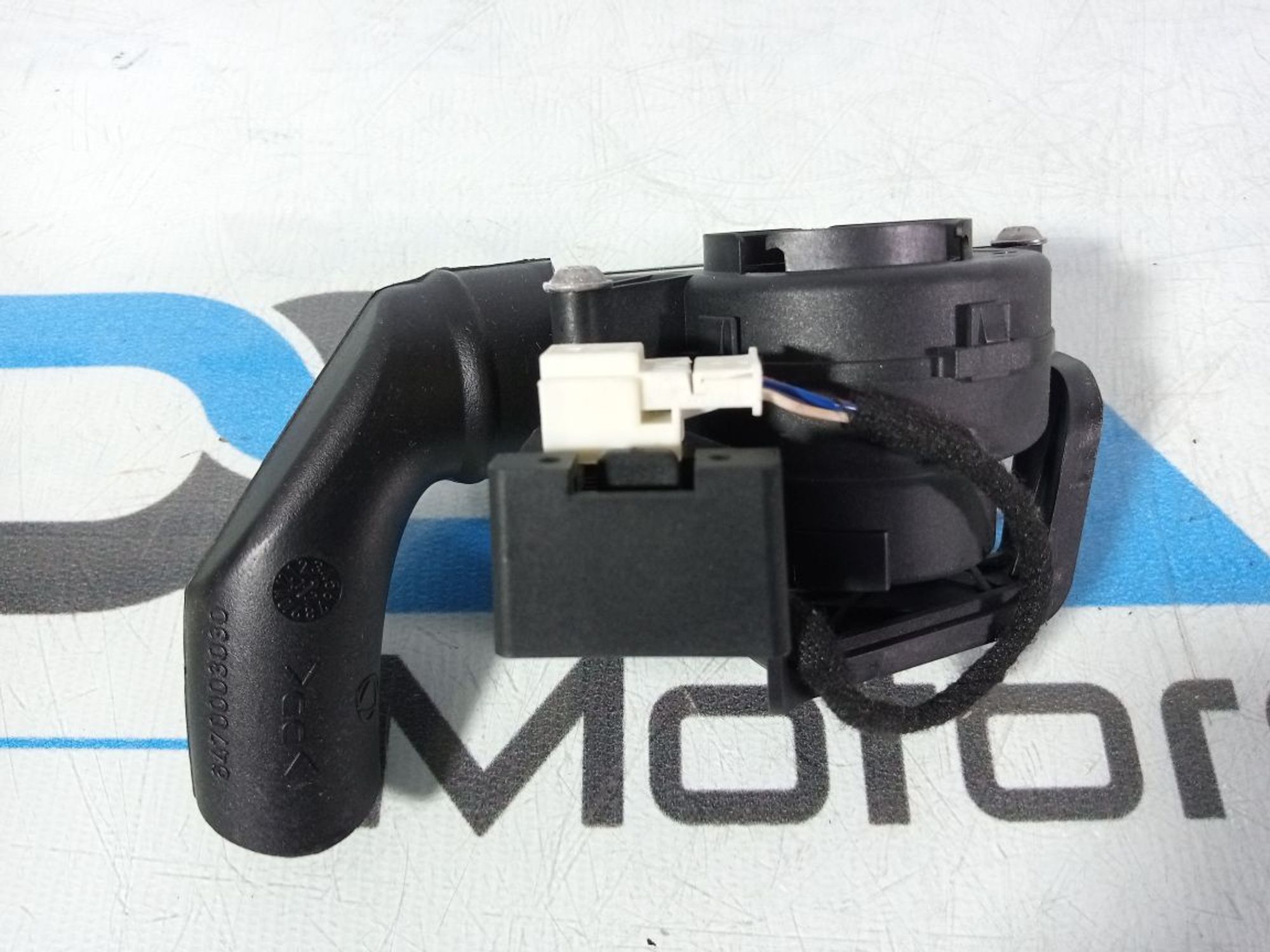 https://gcs.partsauto.market/rn-stockpro.appspot.com/thmbs/userImages/b7628e092085f1f91467af1afb6e7630/part/642e83ee-2bc5-46da-a741-5e7dac6cf111_1747662842281.jpg