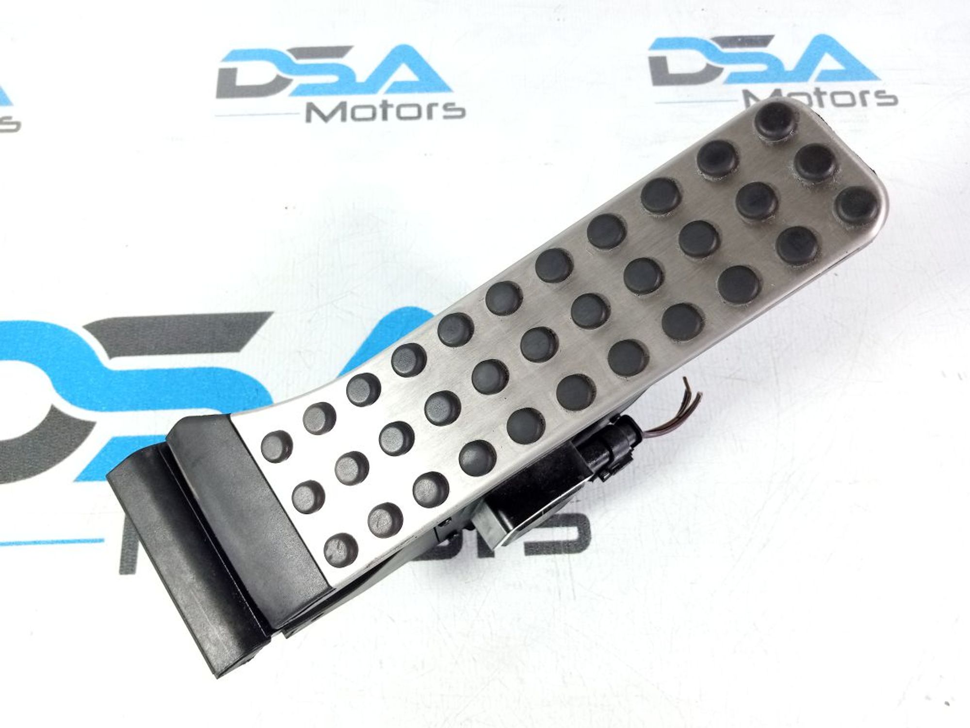 https://gcs.partsauto.market/rn-stockpro.appspot.com/thmbs/userImages/b7628e092085f1f91467af1afb6e7630/part/6431bc18-d17e-4124-87a3-692899fcbc79_1746542746906.jpg