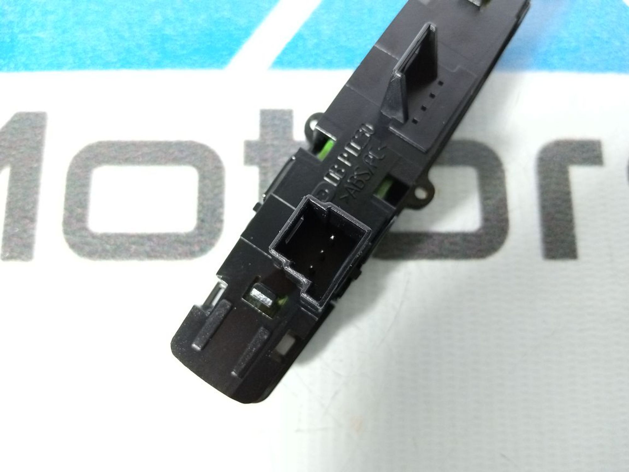 https://gcs.partsauto.market/rn-stockpro.appspot.com/thmbs/userImages/b7628e092085f1f91467af1afb6e7630/part/64e8d528-159d-4344-9953-a64c6d403e21_1745909786040.jpg