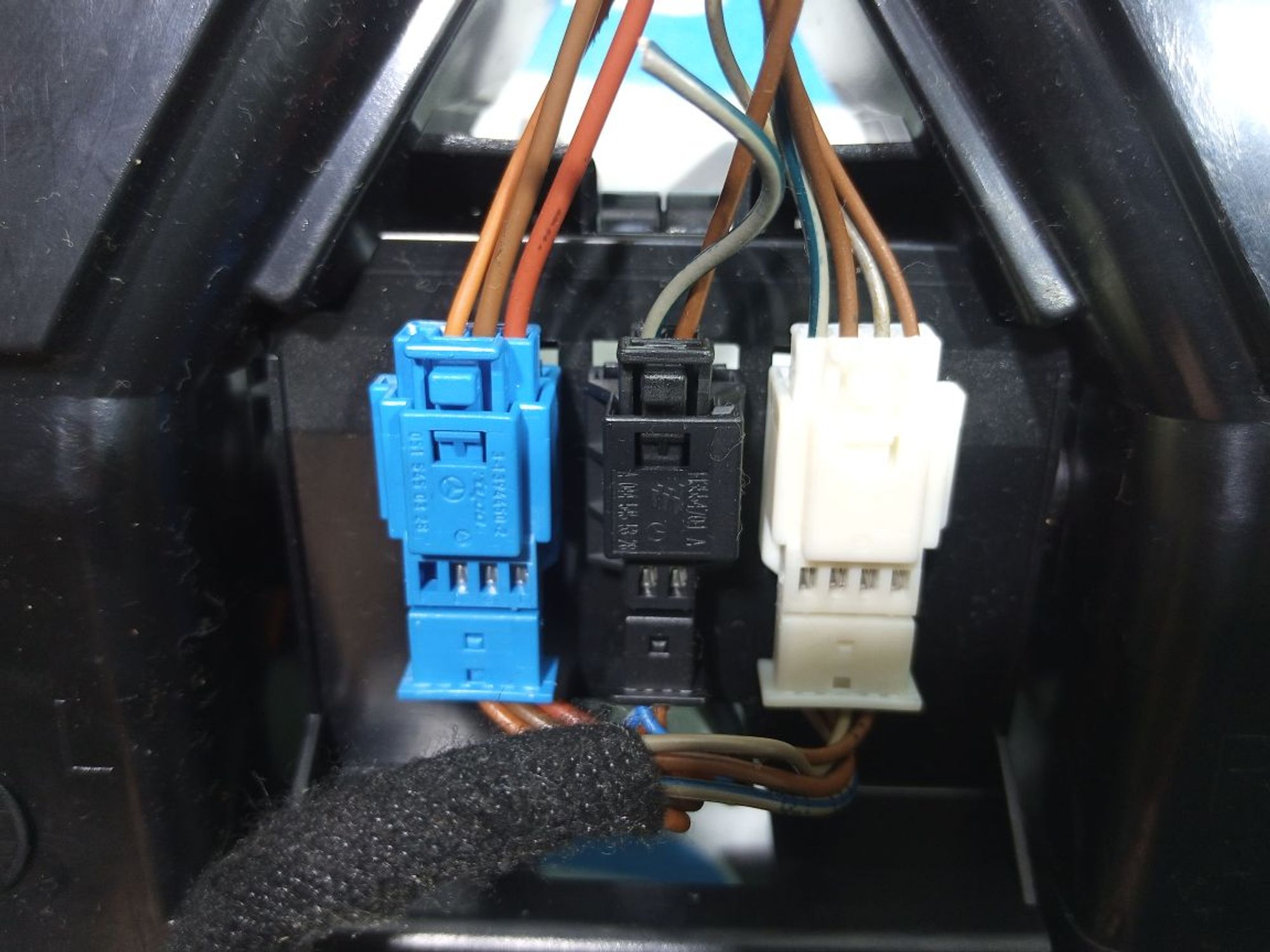 https://gcs.partsauto.market/rn-stockpro.appspot.com/thmbs/userImages/b7628e092085f1f91467af1afb6e7630/part/656e4c76-6140-46ca-8ad9-7041ada5a34d_1748621490501.jpg