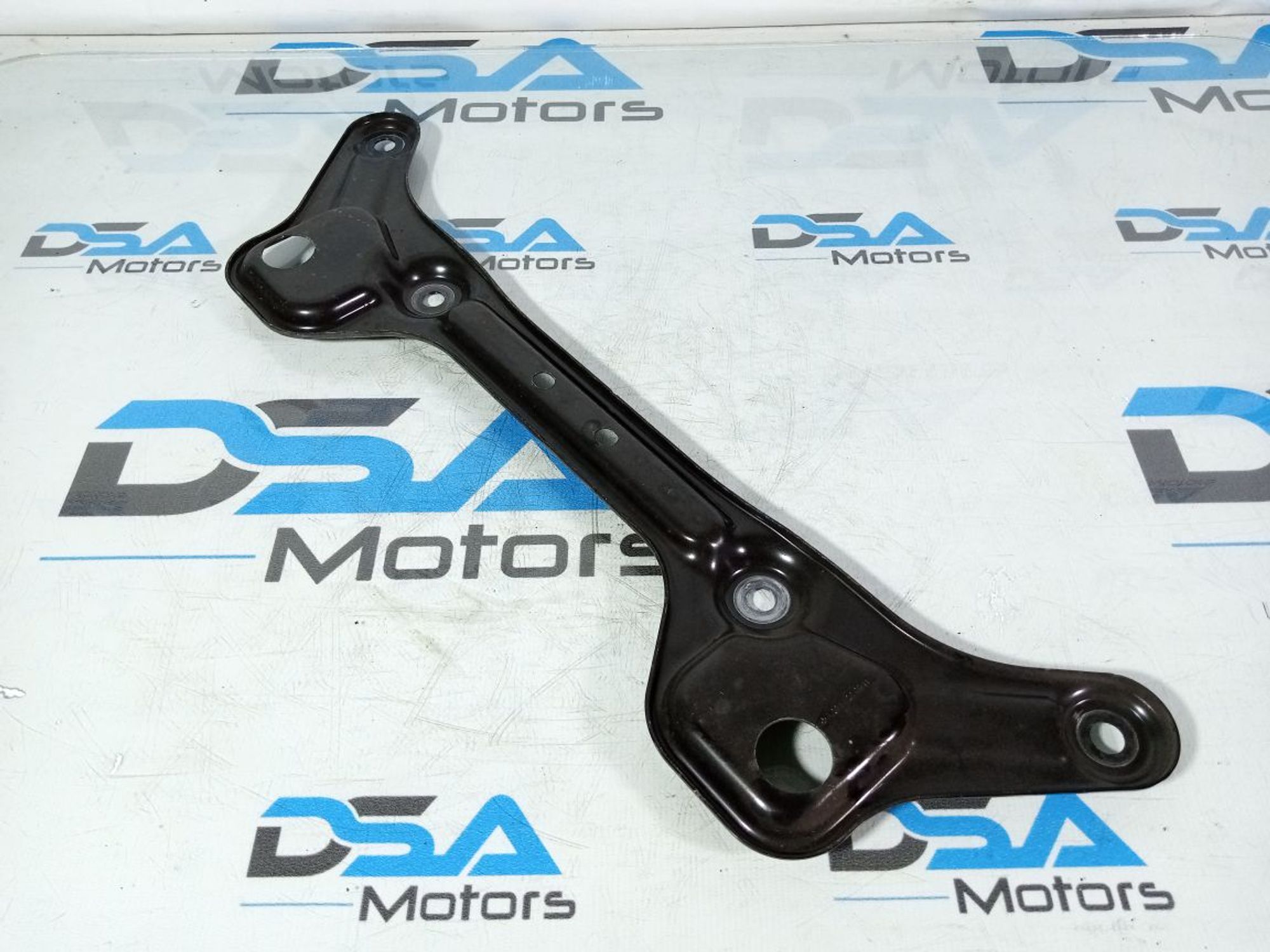 https://gcs.partsauto.market/rn-stockpro.appspot.com/thmbs/userImages/b7628e092085f1f91467af1afb6e7630/part/657fe73f-7661-4320-a97e-5c82f82a1a78_1747630072329.jpg