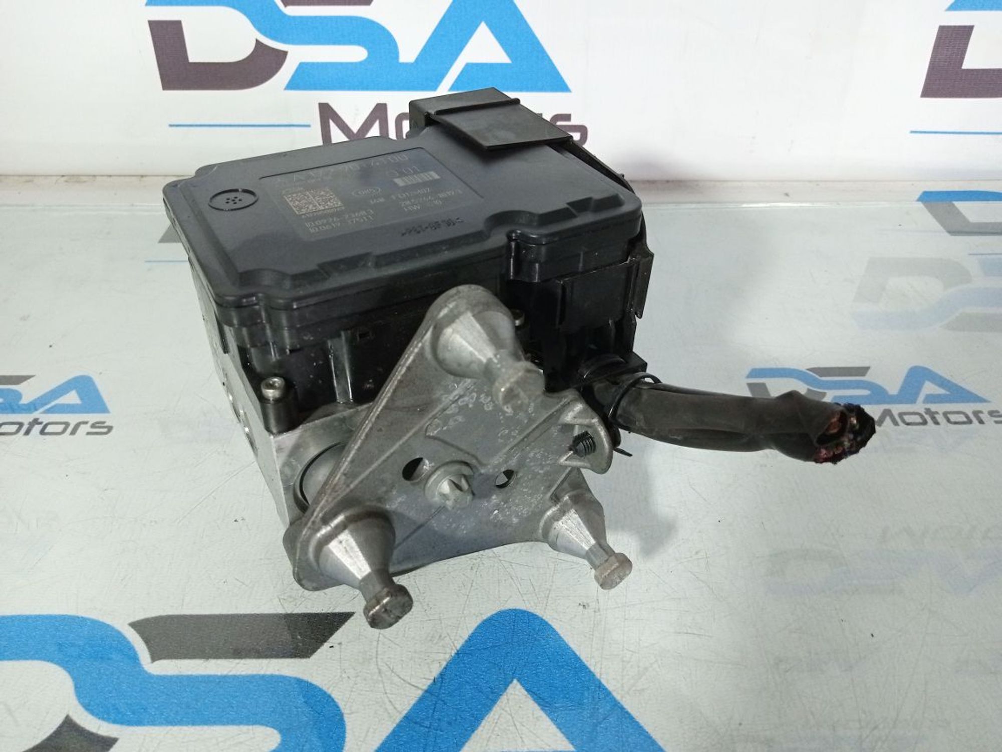 https://gcs.partsauto.market/rn-stockpro.appspot.com/thmbs/userImages/b7628e092085f1f91467af1afb6e7630/part/66e0928b-e682-43e7-a535-4b2dba4c9529_1747336146608.jpg