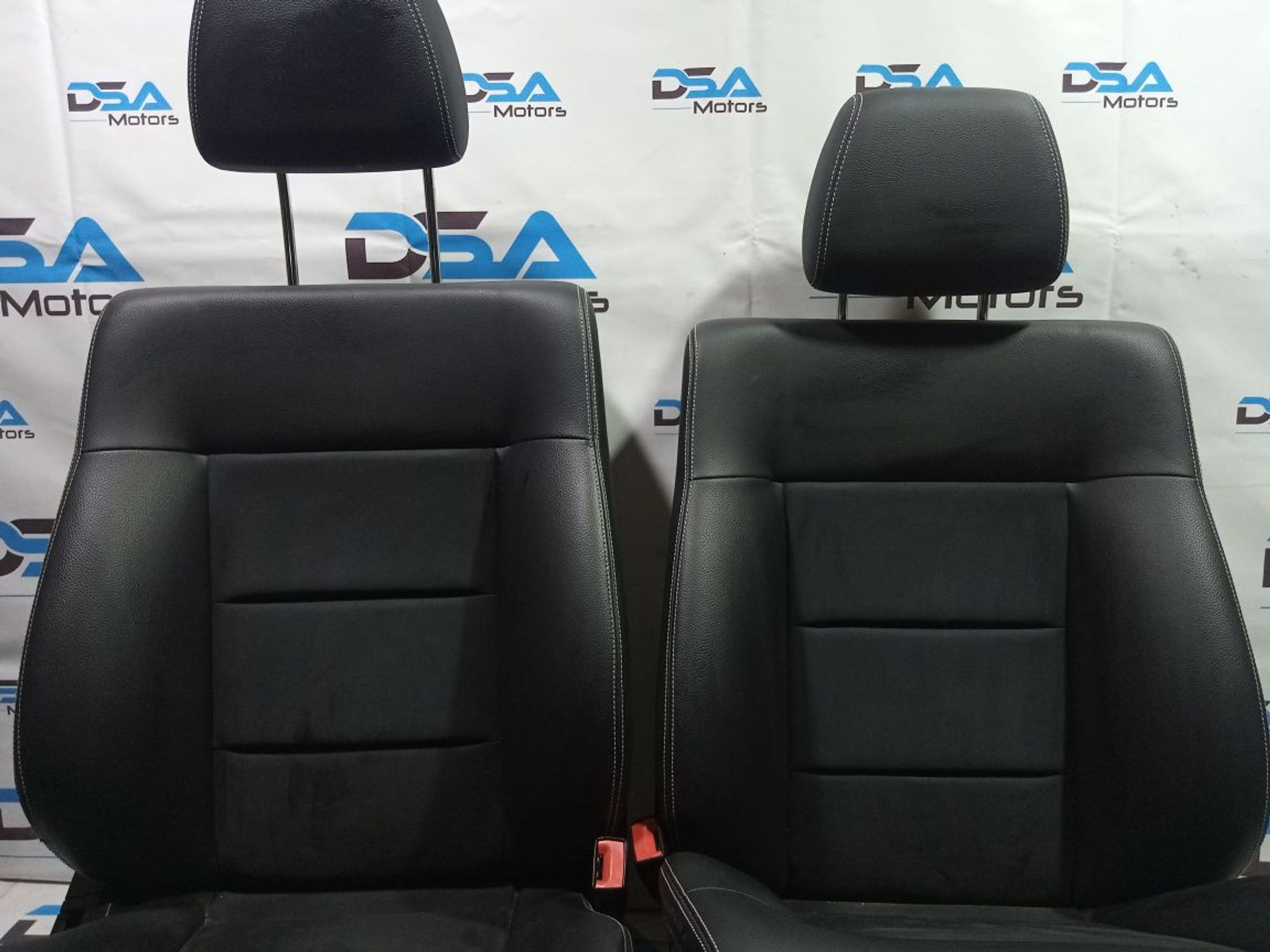 https://gcs.partsauto.market/rn-stockpro.appspot.com/thmbs/userImages/b7628e092085f1f91467af1afb6e7630/part/6722aba4-41b1-489f-9872-1e263df3f982_1748924838257.jpg