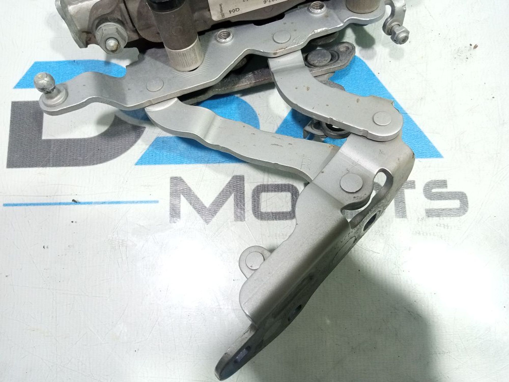 https://gcs.partsauto.market/rn-stockpro.appspot.com/thmbs/userImages/b7628e092085f1f91467af1afb6e7630/part/6a0d016c-96d7-427d-b5a9-d7059db857fd_1748891187969.jpg