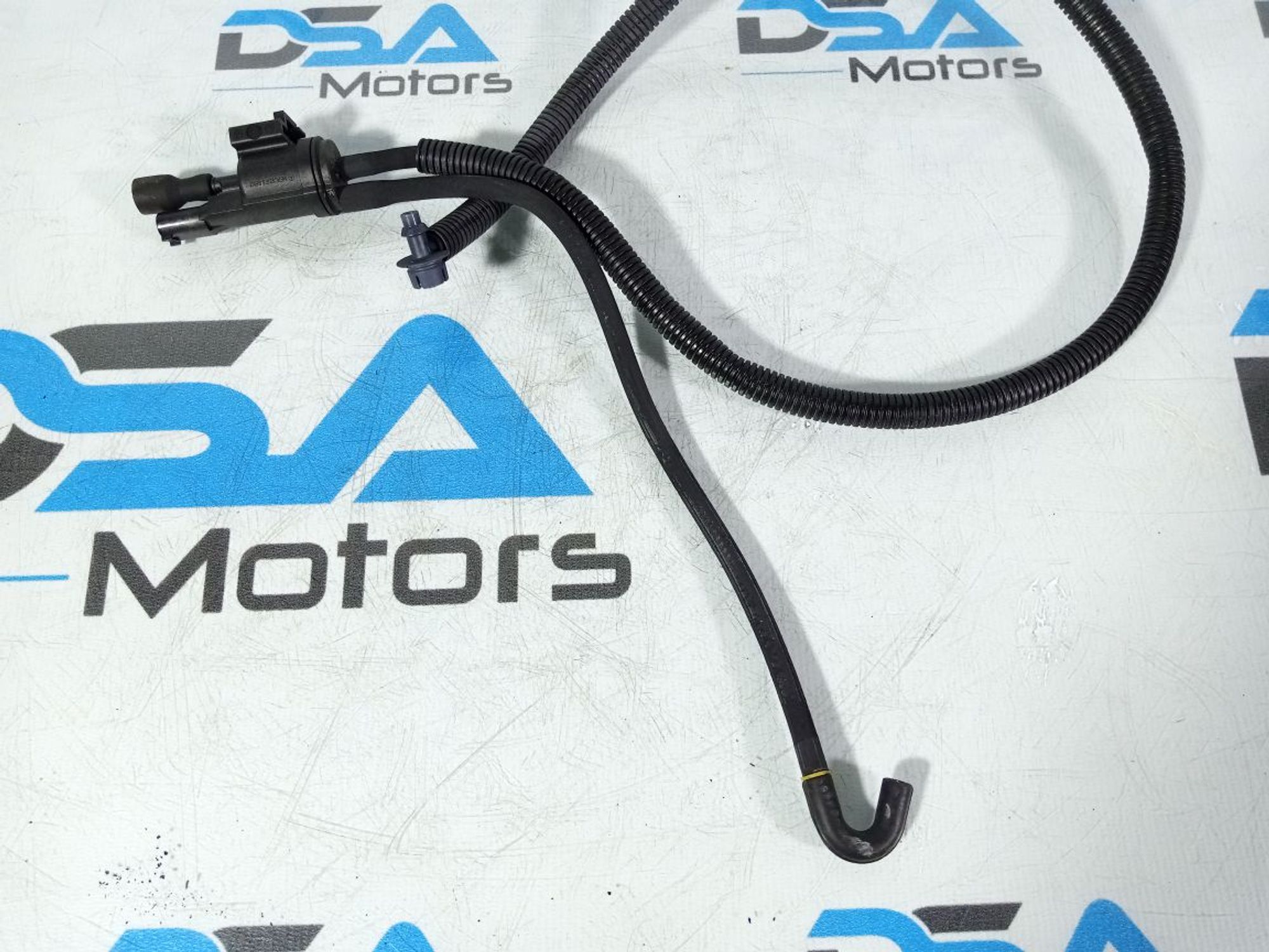 https://gcs.partsauto.market/rn-stockpro.appspot.com/thmbs/userImages/b7628e092085f1f91467af1afb6e7630/part/6a3ed3ce-7423-478c-934b-8045a48e9847_1747629470980.jpg