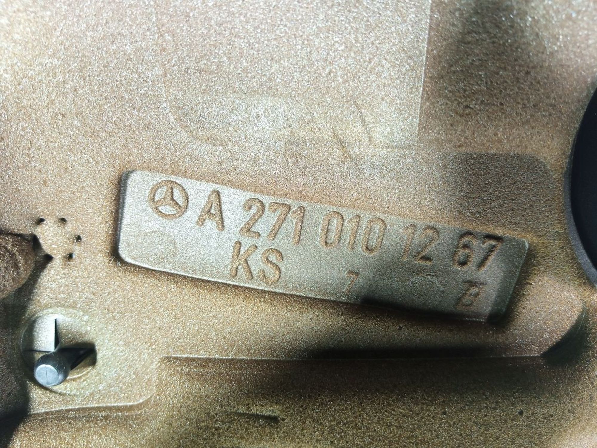https://gcs.partsauto.market/rn-stockpro.appspot.com/thmbs/userImages/b7628e092085f1f91467af1afb6e7630/part/6af02504-64ab-45c8-a669-d16aaf982337_1747628632911.jpg