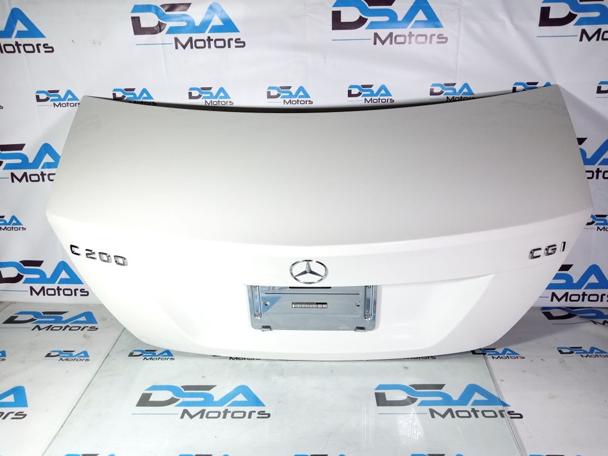 Крышка багажника Mercedes W204 из Японии