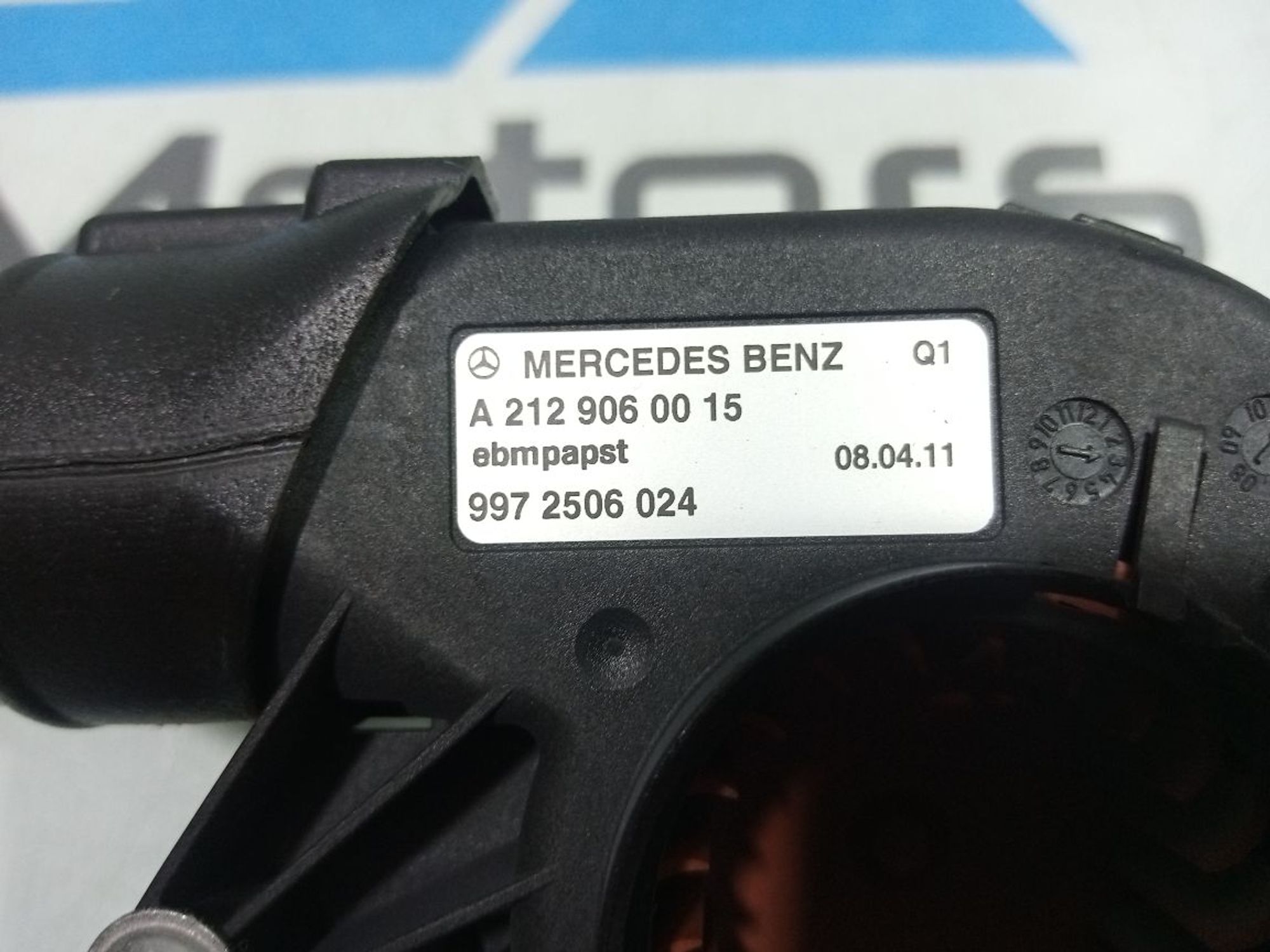 https://gcs.partsauto.market/rn-stockpro.appspot.com/thmbs/userImages/b7628e092085f1f91467af1afb6e7630/part/6d3bf12d-f1df-44fa-9cb1-2cc617a0d3c7_1748968406631.jpg