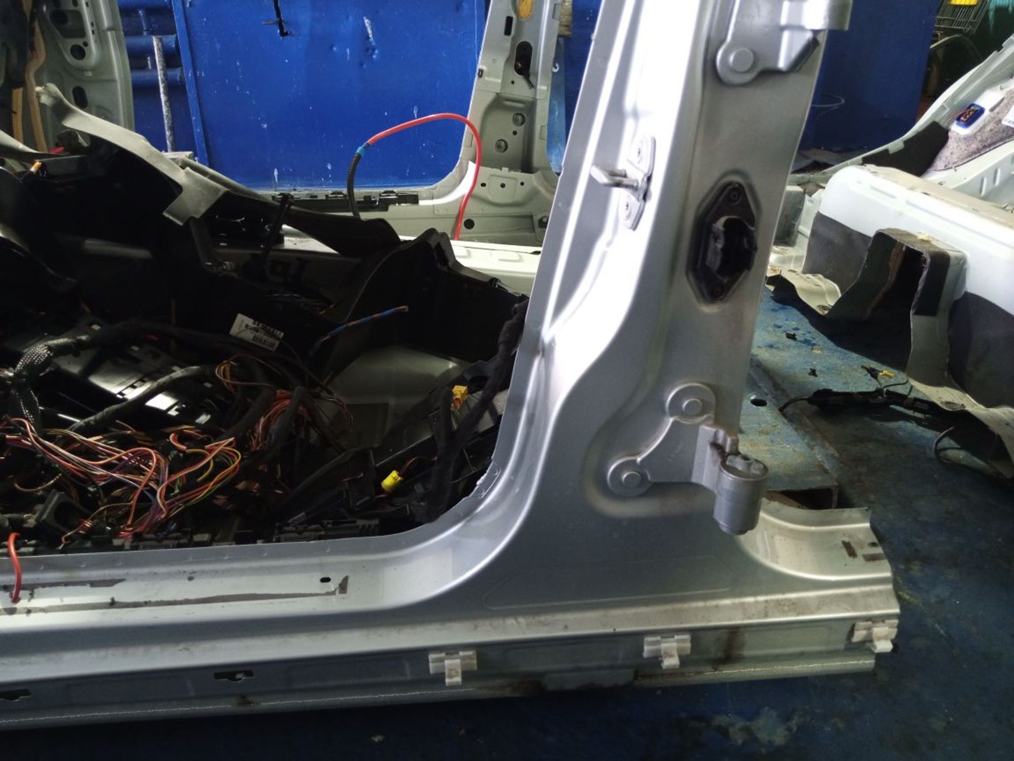 https://gcs.partsauto.market/rn-stockpro.appspot.com/thmbs/userImages/b7628e092085f1f91467af1afb6e7630/part/6d707ca0-ba9d-4236-b3f8-6c2bb20a0acc_1747740801661.jpg