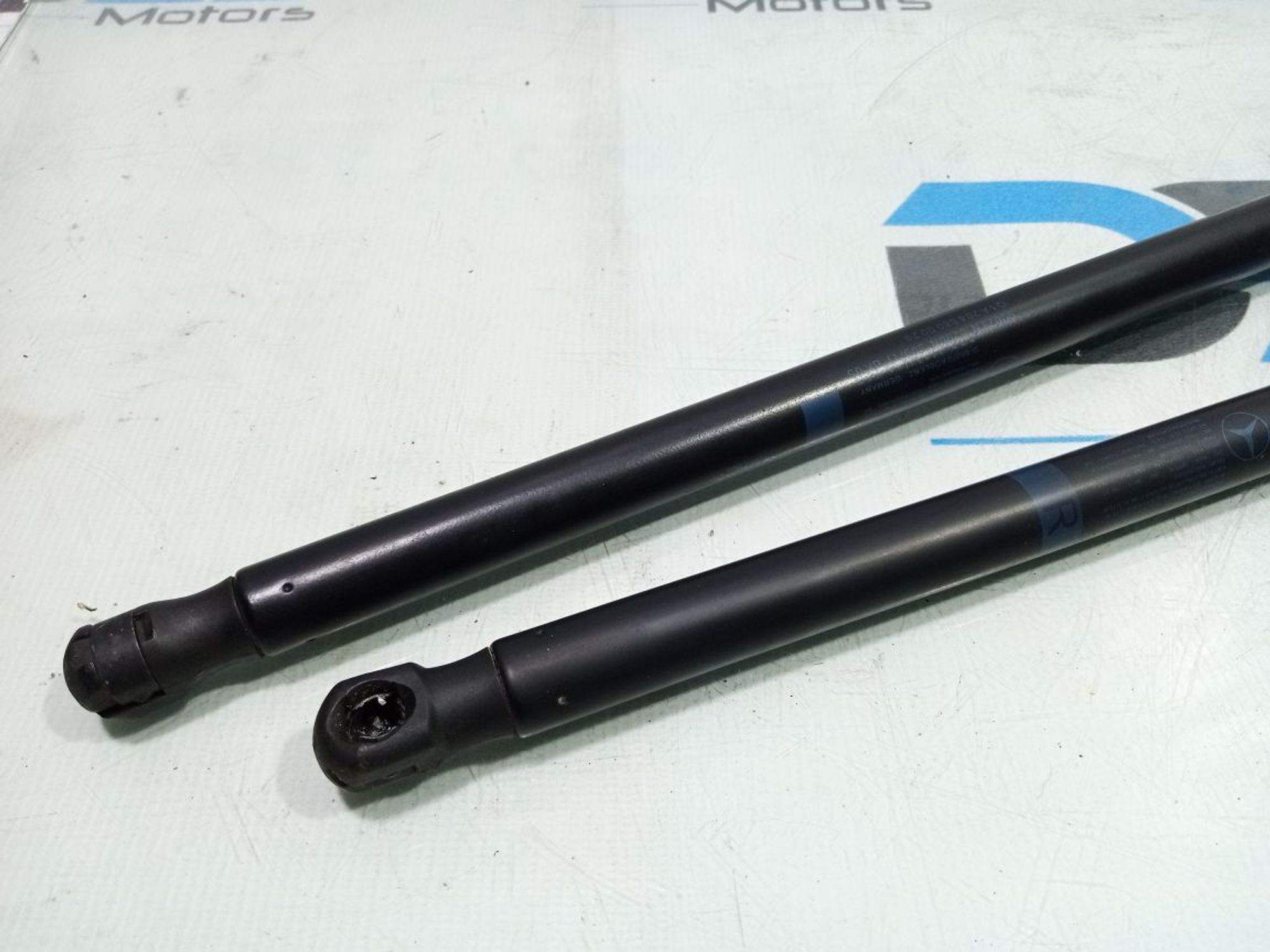 https://gcs.partsauto.market/rn-stockpro.appspot.com/thmbs/userImages/b7628e092085f1f91467af1afb6e7630/part/6ee1d016-4634-46d8-bca6-ba68409ccfda_1748354100409.jpg