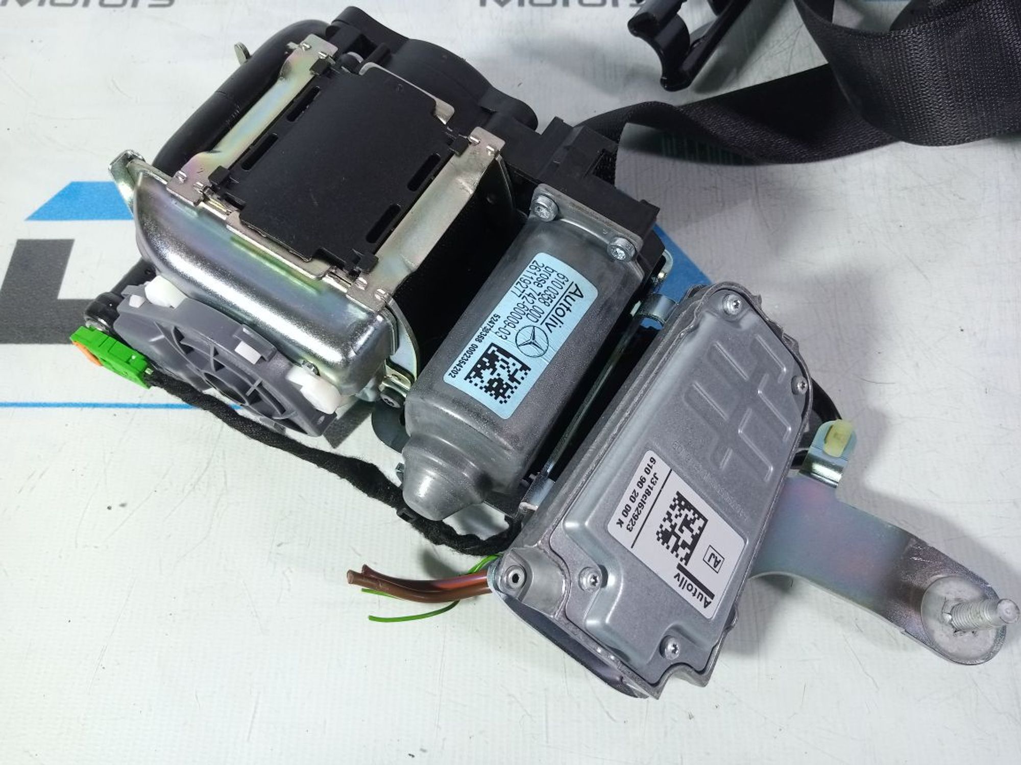 https://gcs.partsauto.market/rn-stockpro.appspot.com/thmbs/userImages/b7628e092085f1f91467af1afb6e7630/part/6f88a3a2-cff1-4ea1-9e34-4c0599368096_1741172105088.jpg