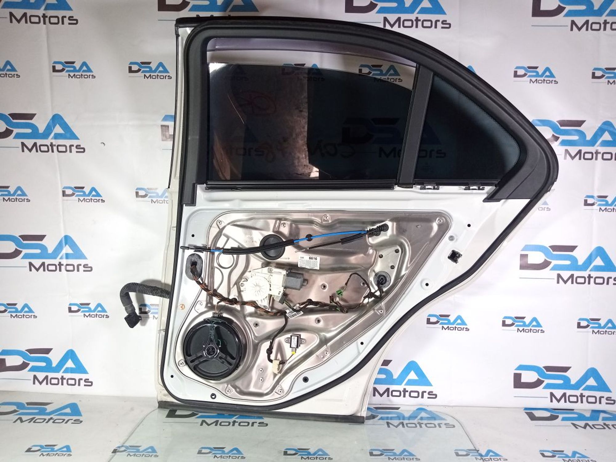 https://gcs.partsauto.market/rn-stockpro.appspot.com/thmbs/userImages/b7628e092085f1f91467af1afb6e7630/part/7005478c-4725-41f0-91e0-fe2f0043fef8_1741333651783.jpg