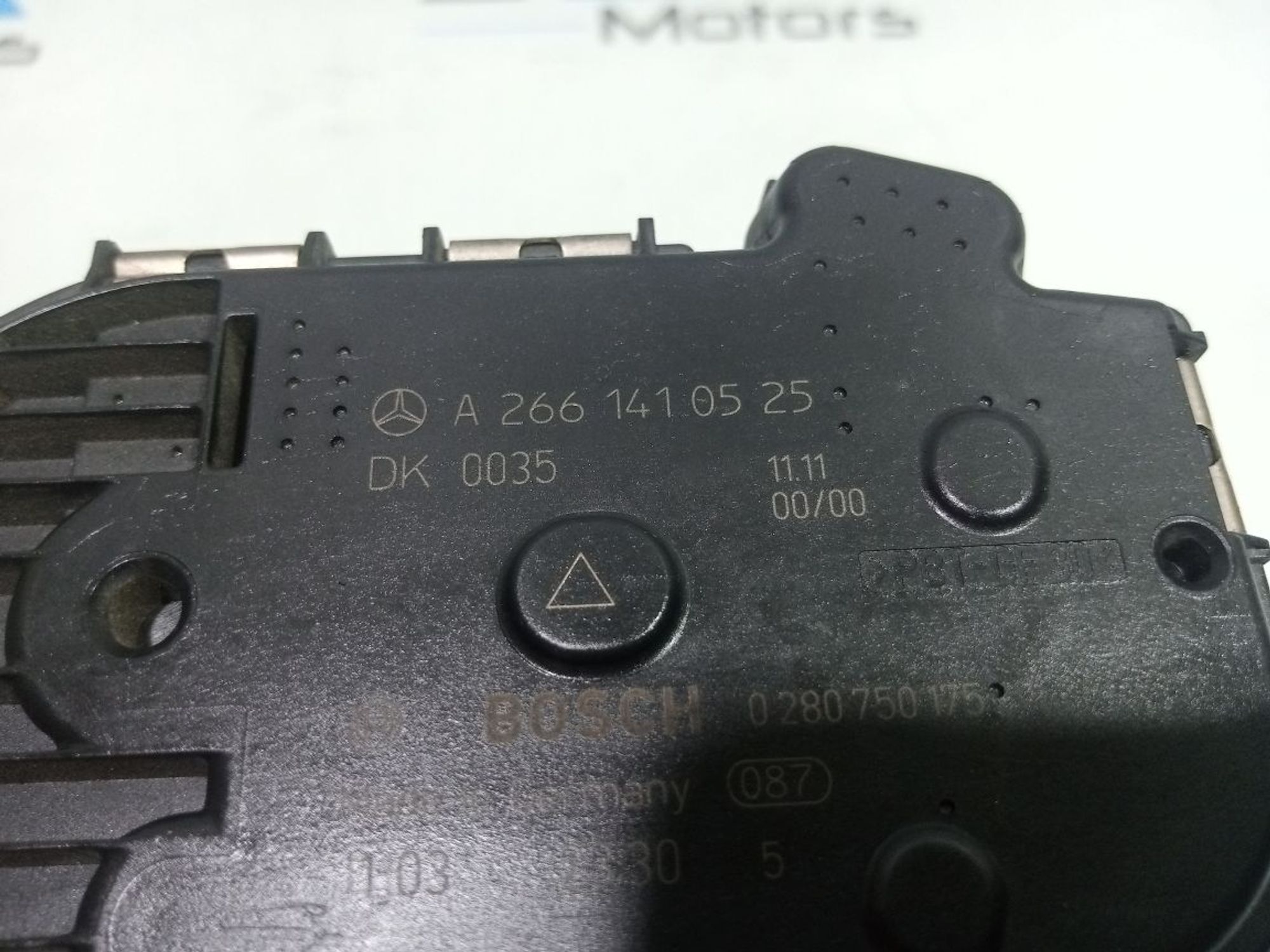 https://gcs.partsauto.market/rn-stockpro.appspot.com/thmbs/userImages/b7628e092085f1f91467af1afb6e7630/part/70b7bf05-7e6f-465c-abd8-16749cbb9922_1748281819391.jpg