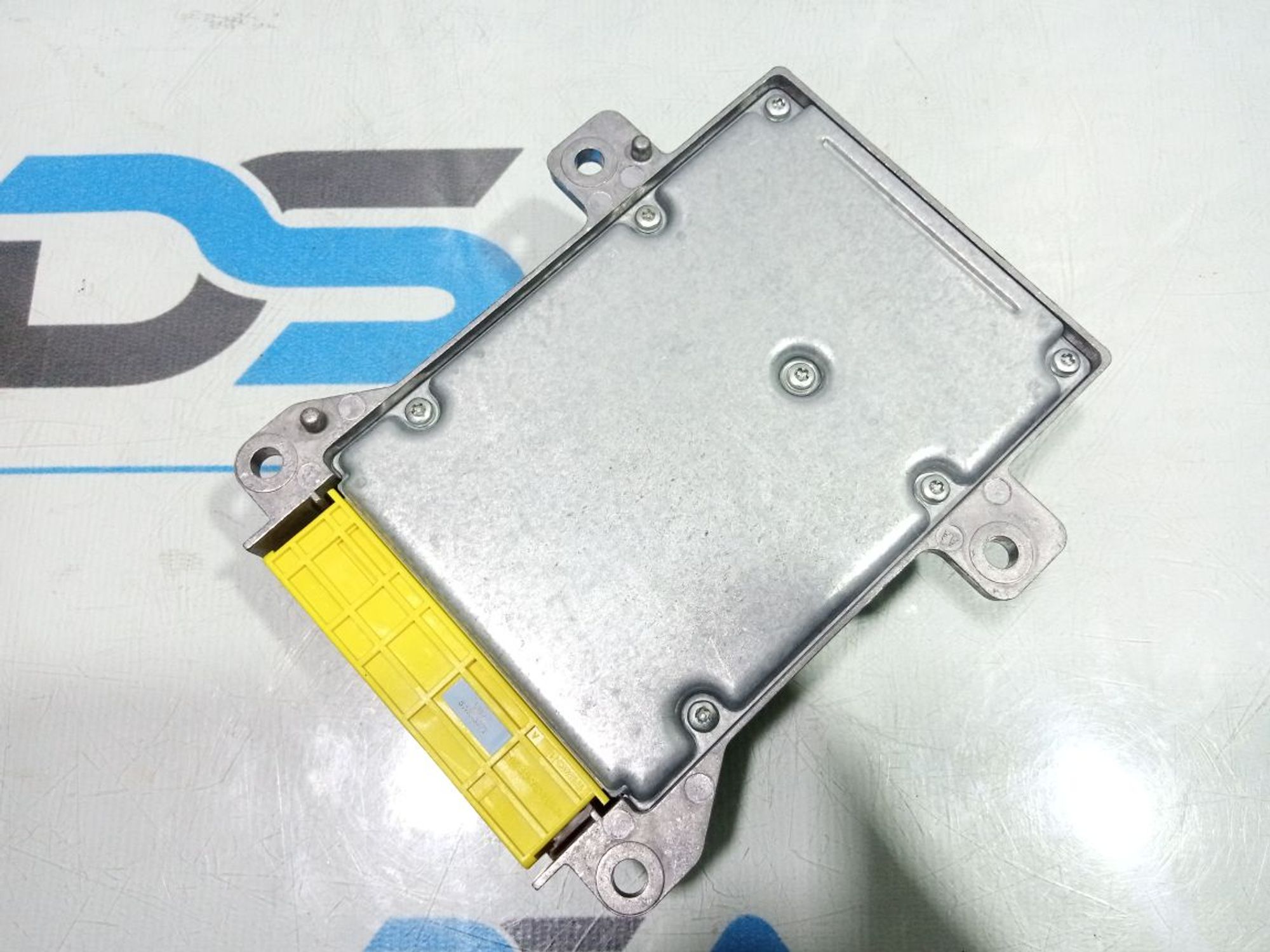 https://gcs.partsauto.market/rn-stockpro.appspot.com/thmbs/userImages/b7628e092085f1f91467af1afb6e7630/part/72b84bb2-0ffc-402d-b8c6-9f0e246a7bc6_1748855871714.jpg