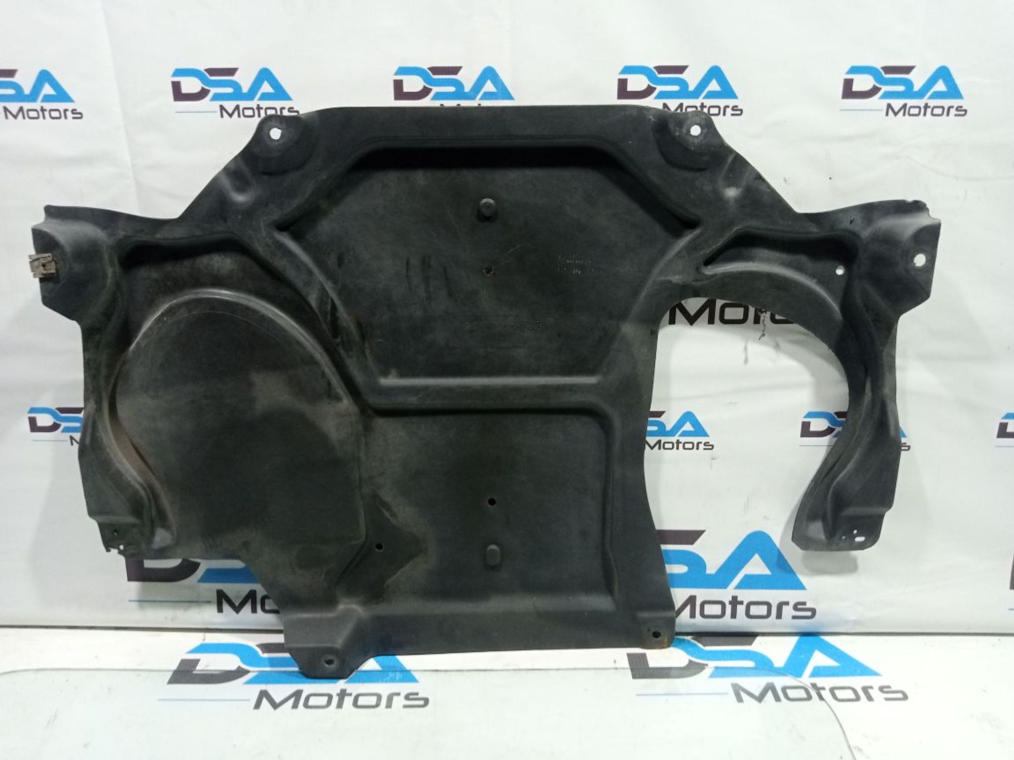 https://gcs.partsauto.market/rn-stockpro.appspot.com/thmbs/userImages/b7628e092085f1f91467af1afb6e7630/part/73137774-ca0a-416c-b42f-4a051408e85e_1748924769874.jpg