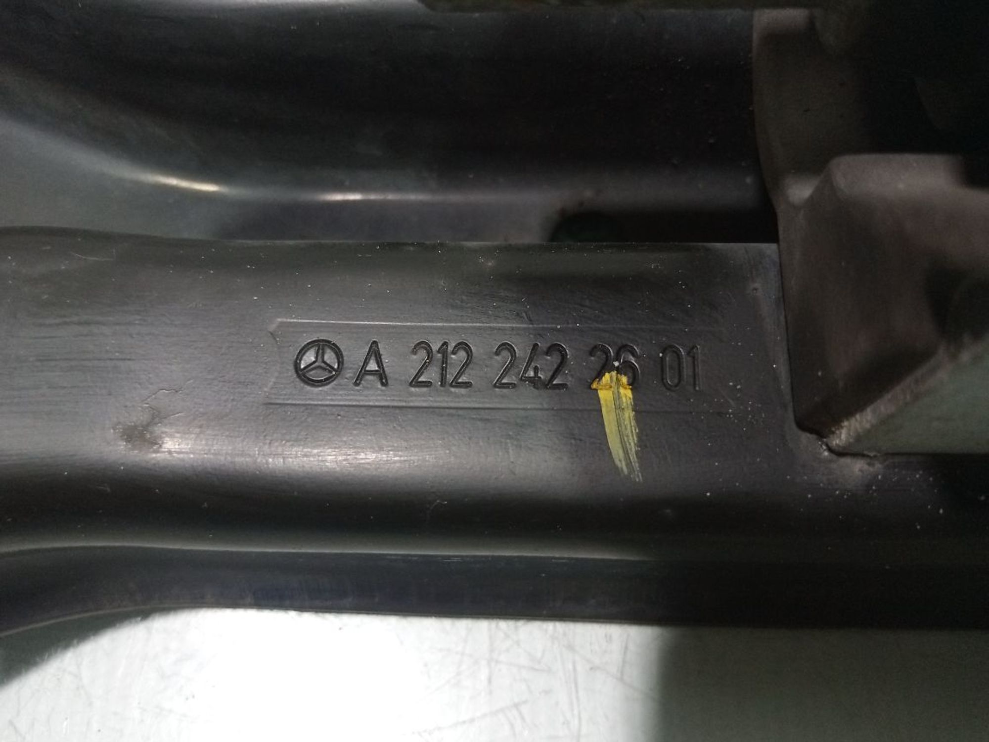 https://gcs.partsauto.market/rn-stockpro.appspot.com/thmbs/userImages/b7628e092085f1f91467af1afb6e7630/part/73340925-711f-4176-8138-0135e4418ebf_1748891224202.jpg