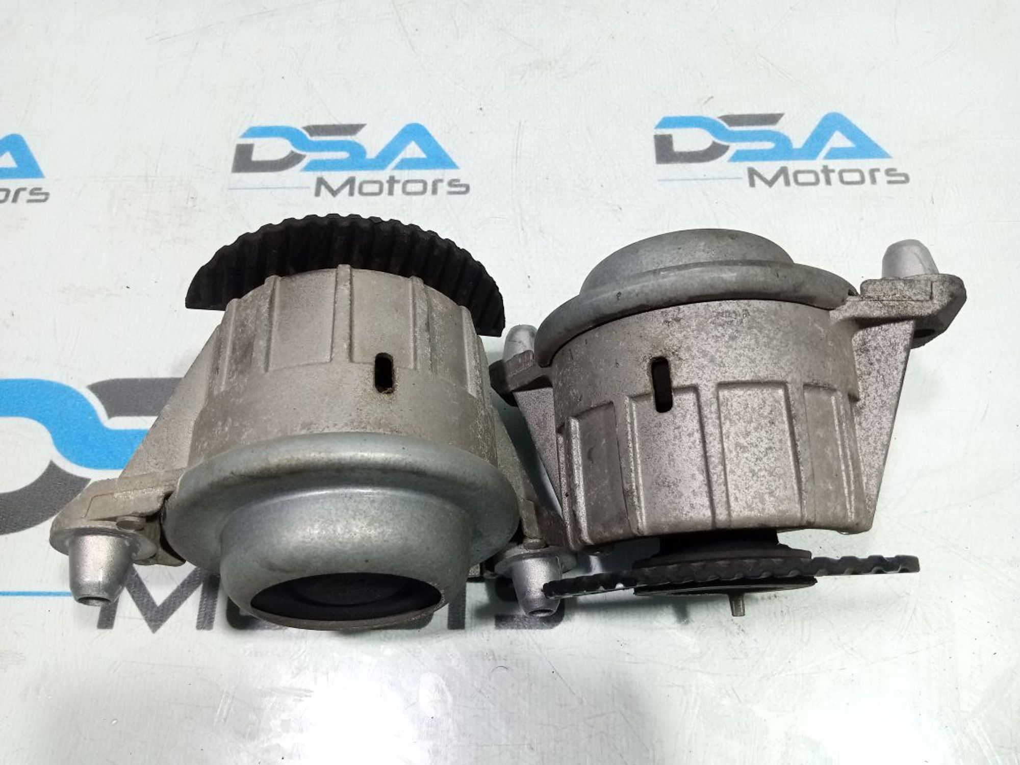 https://gcs.partsauto.market/rn-stockpro.appspot.com/thmbs/userImages/b7628e092085f1f91467af1afb6e7630/part/738abda9-8584-4c6c-b99f-85cc03466a7e_1749098207298.jpg