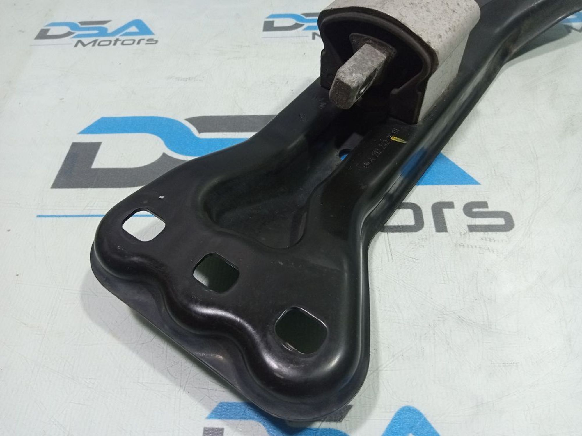 https://gcs.partsauto.market/rn-stockpro.appspot.com/thmbs/userImages/b7628e092085f1f91467af1afb6e7630/part/73c7cc6a-5849-48b8-8030-b6dabbe0e423_1748891212212.jpg