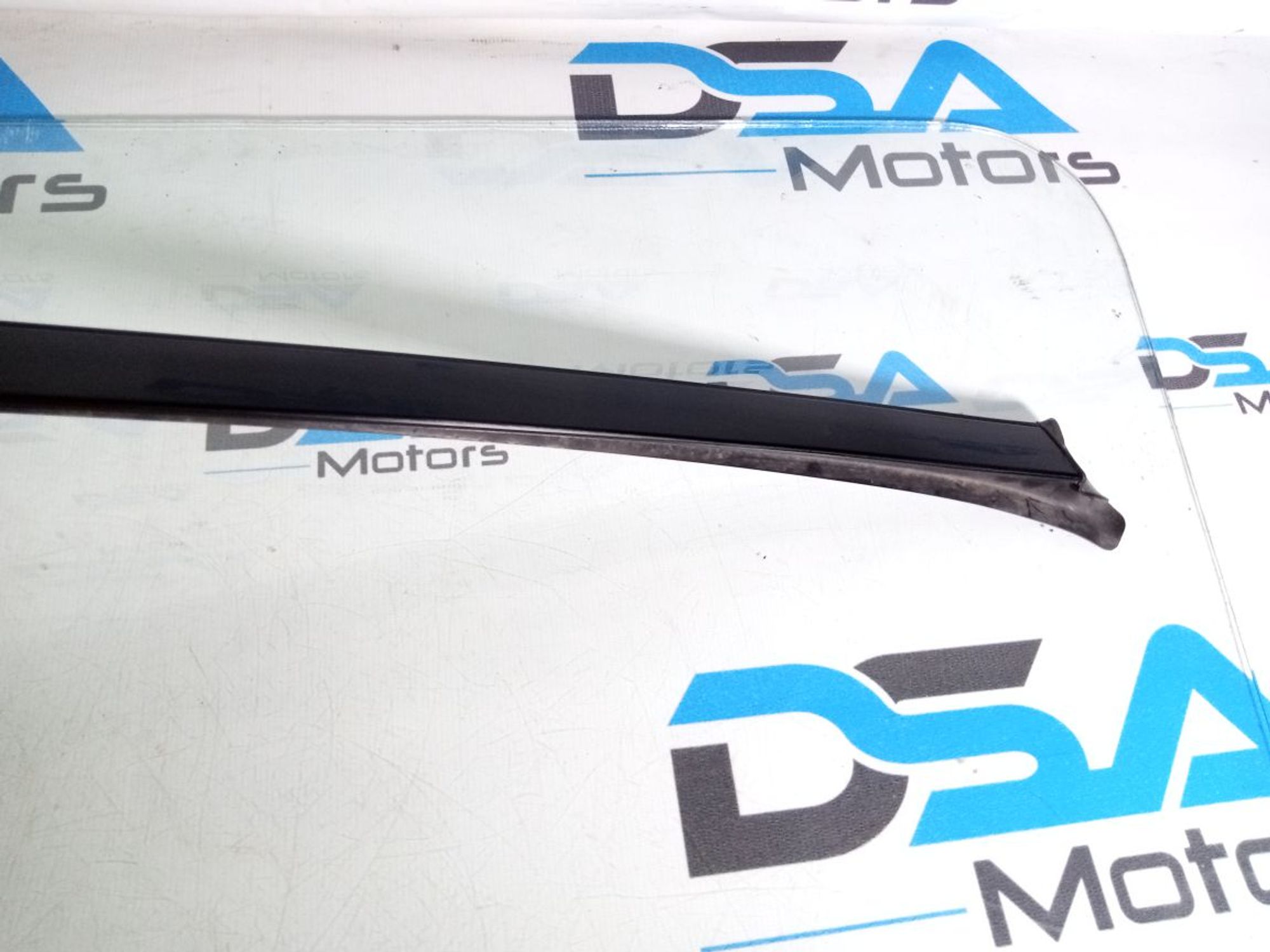https://gcs.partsauto.market/rn-stockpro.appspot.com/thmbs/userImages/b7628e092085f1f91467af1afb6e7630/part/74913150-7a6d-46bd-abdd-4fe3c2a87ce4_1746166797935.jpg