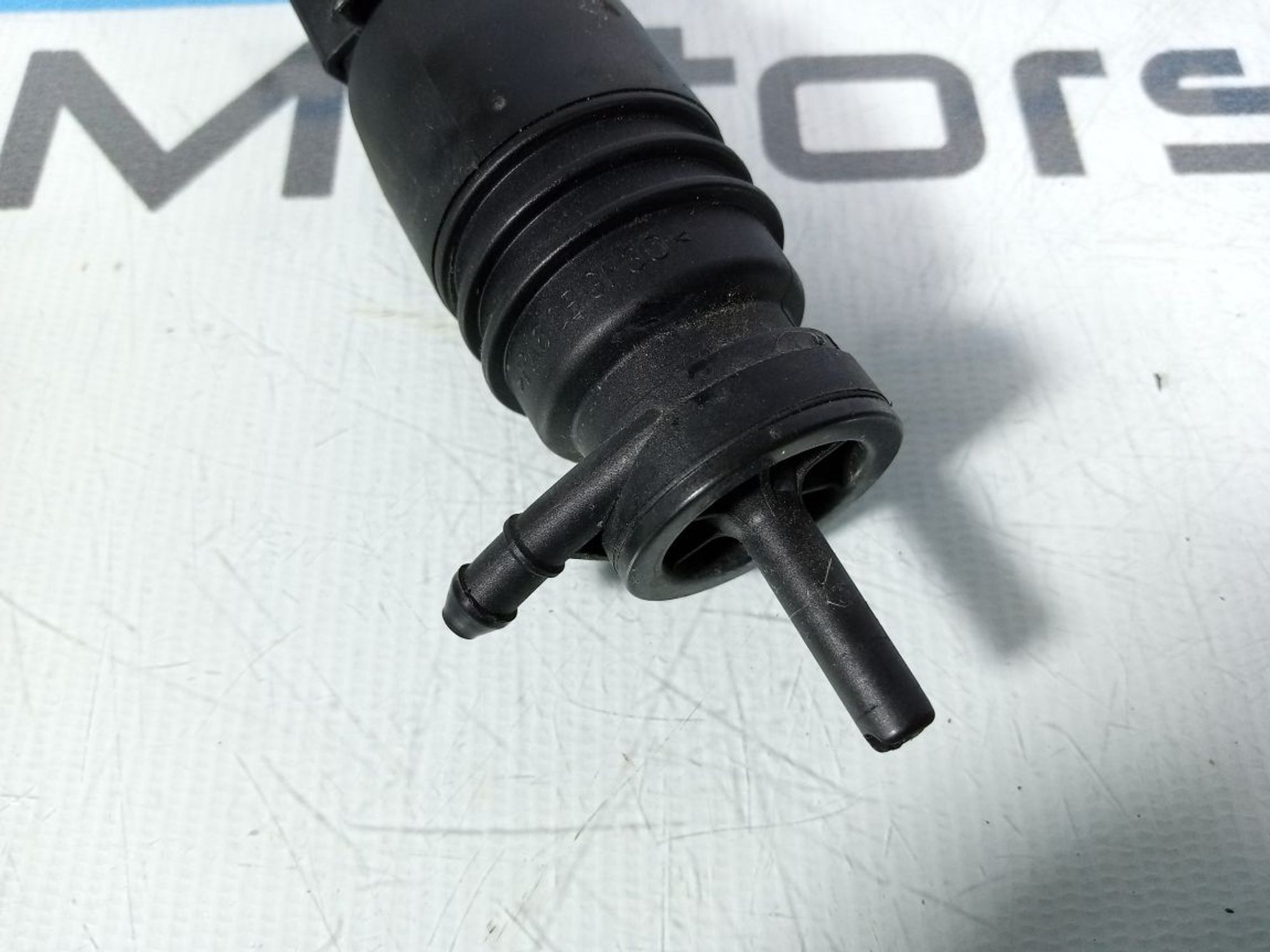 https://gcs.partsauto.market/rn-stockpro.appspot.com/thmbs/userImages/b7628e092085f1f91467af1afb6e7630/part/7589ac1a-0de6-4226-81a8-66b0d2d97ff5_1746002092862.jpg